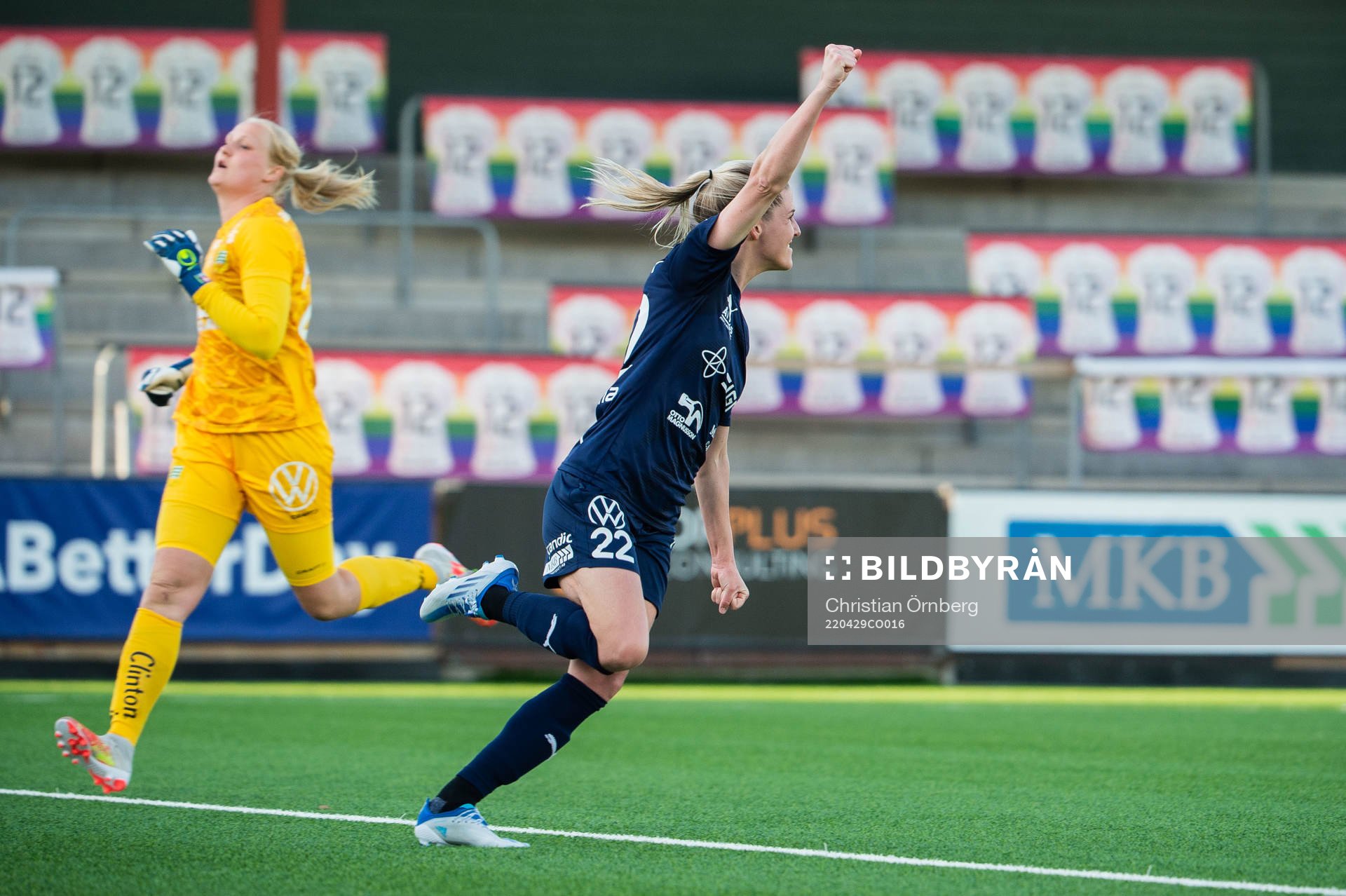 Rosengårds Olivia Schough jublar