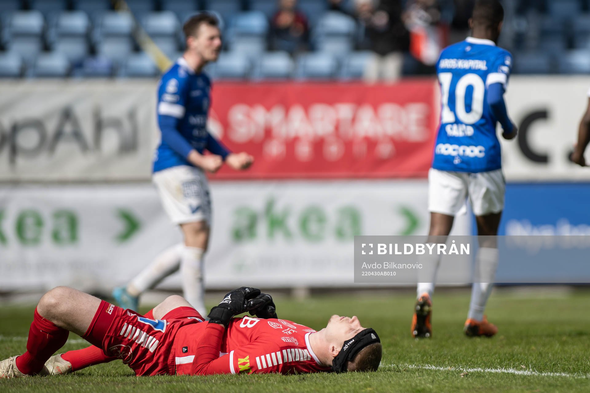 Brages målvakt Viktor Frodig deppar