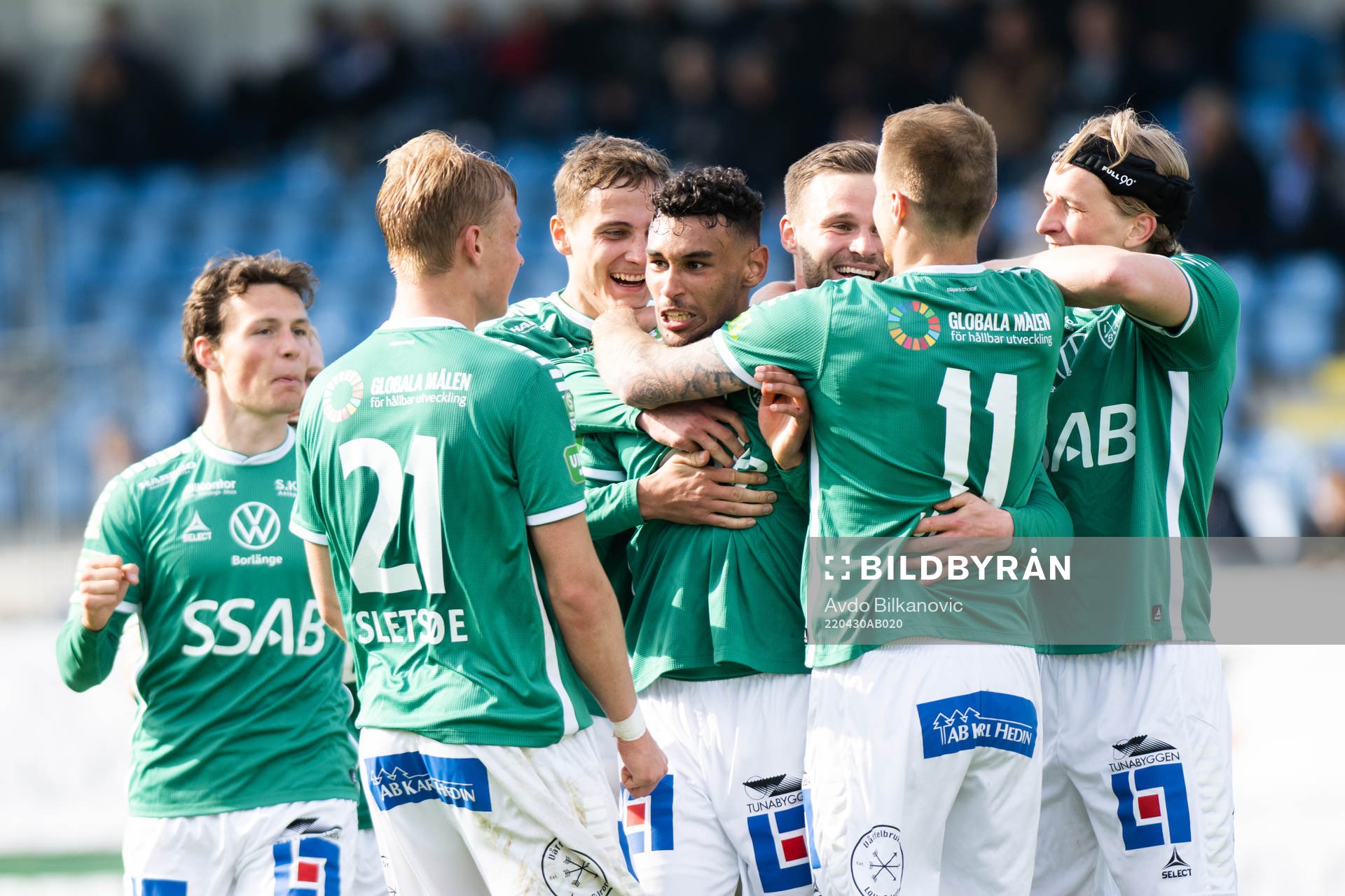 Brages Joakim Persson jublar