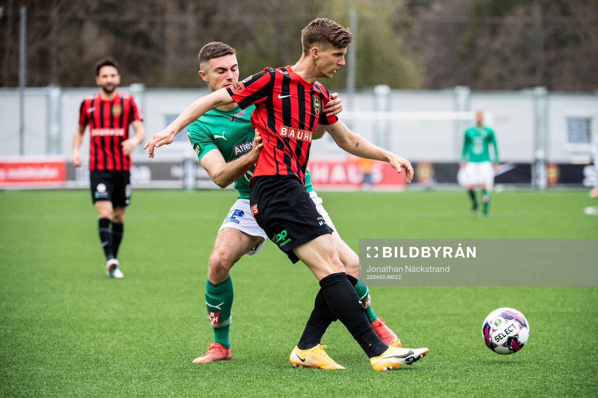 Brommapojkarnas Samuel Leach Holm och Jönköpings Marko