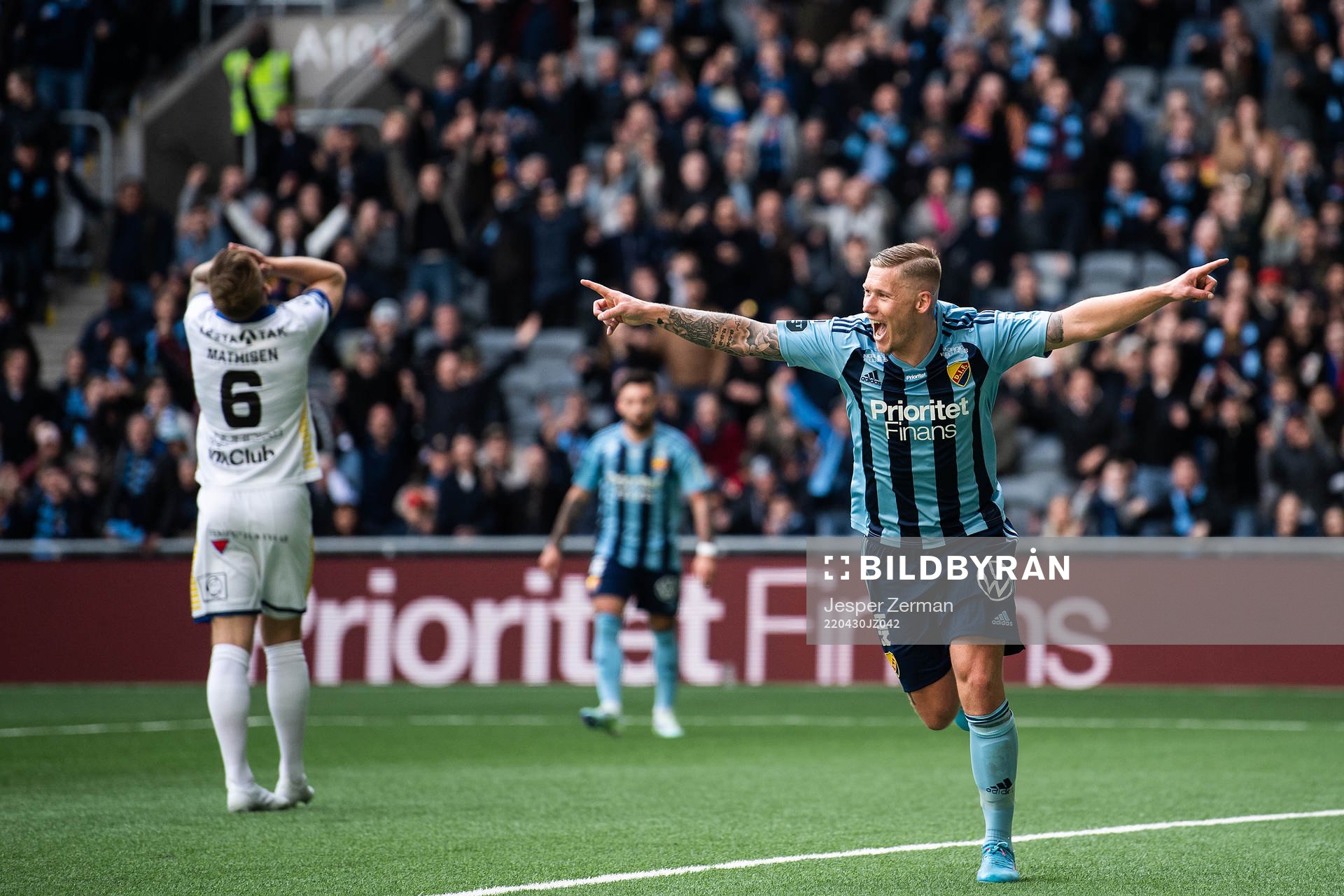 Djurgårdens Victor Edvardsen jublar
