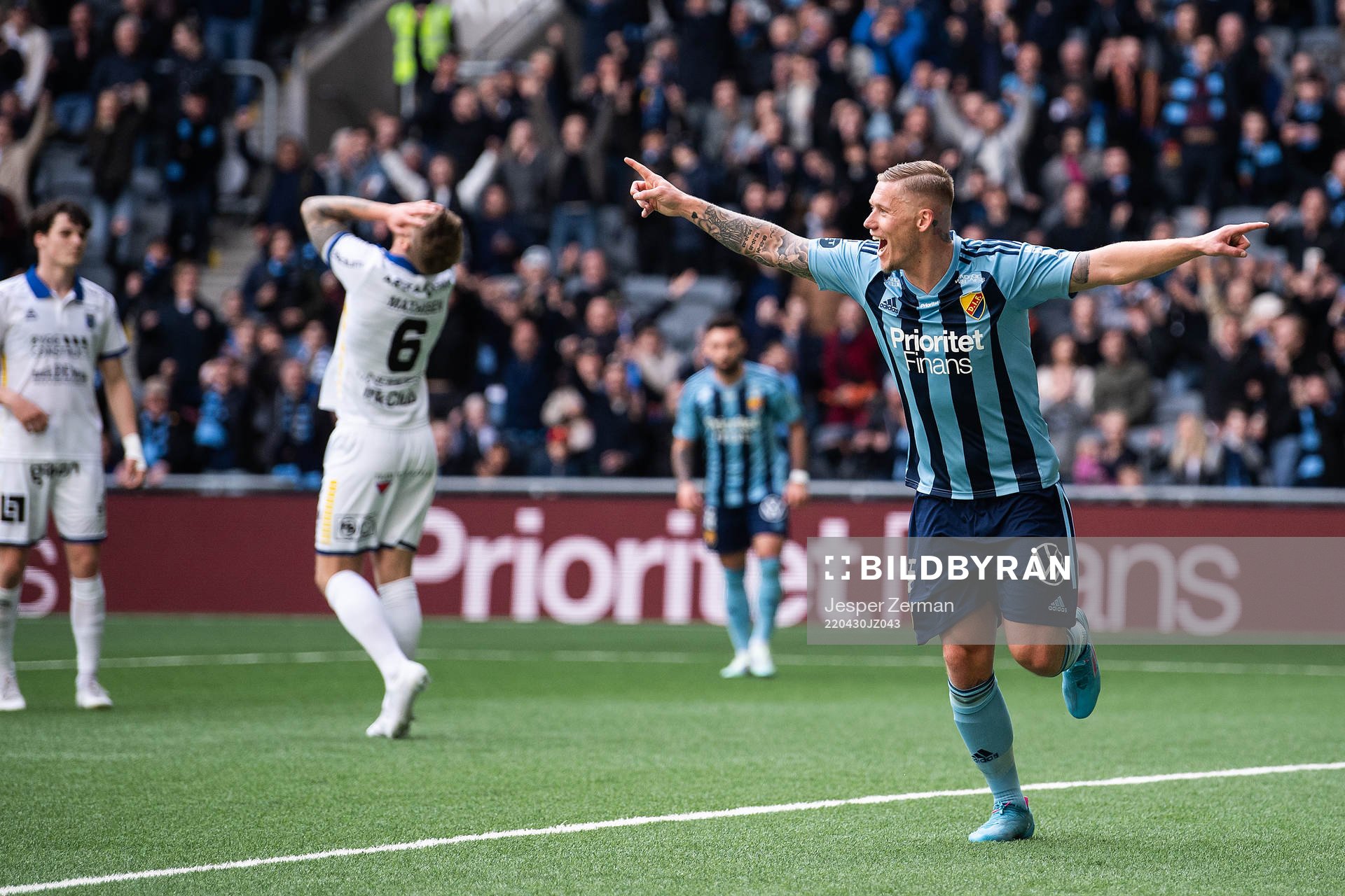 Djurgårdens Victor Edvardsen jublar