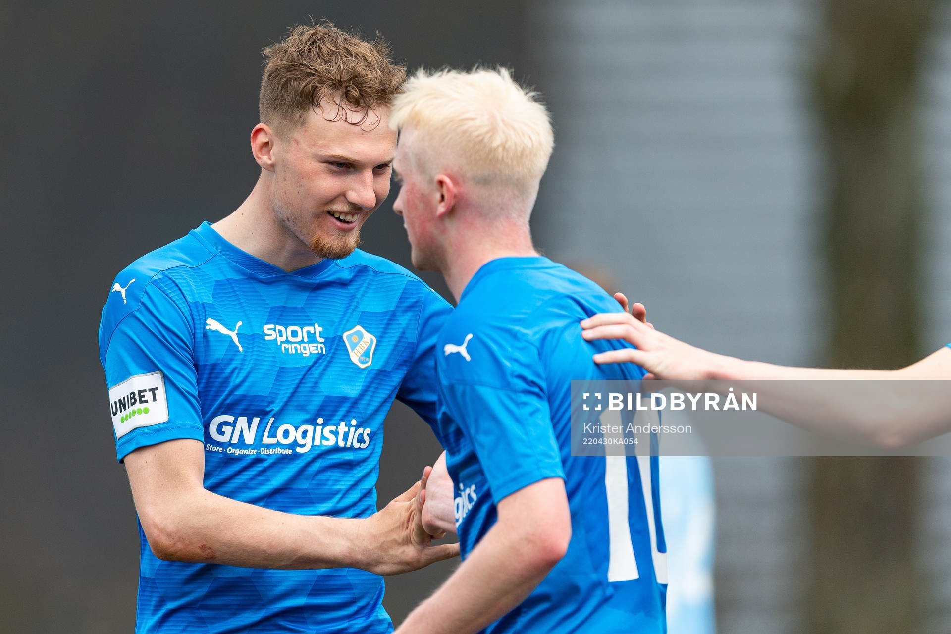 Halmstads Albin Binnefors jublar med Pontus Carlsson