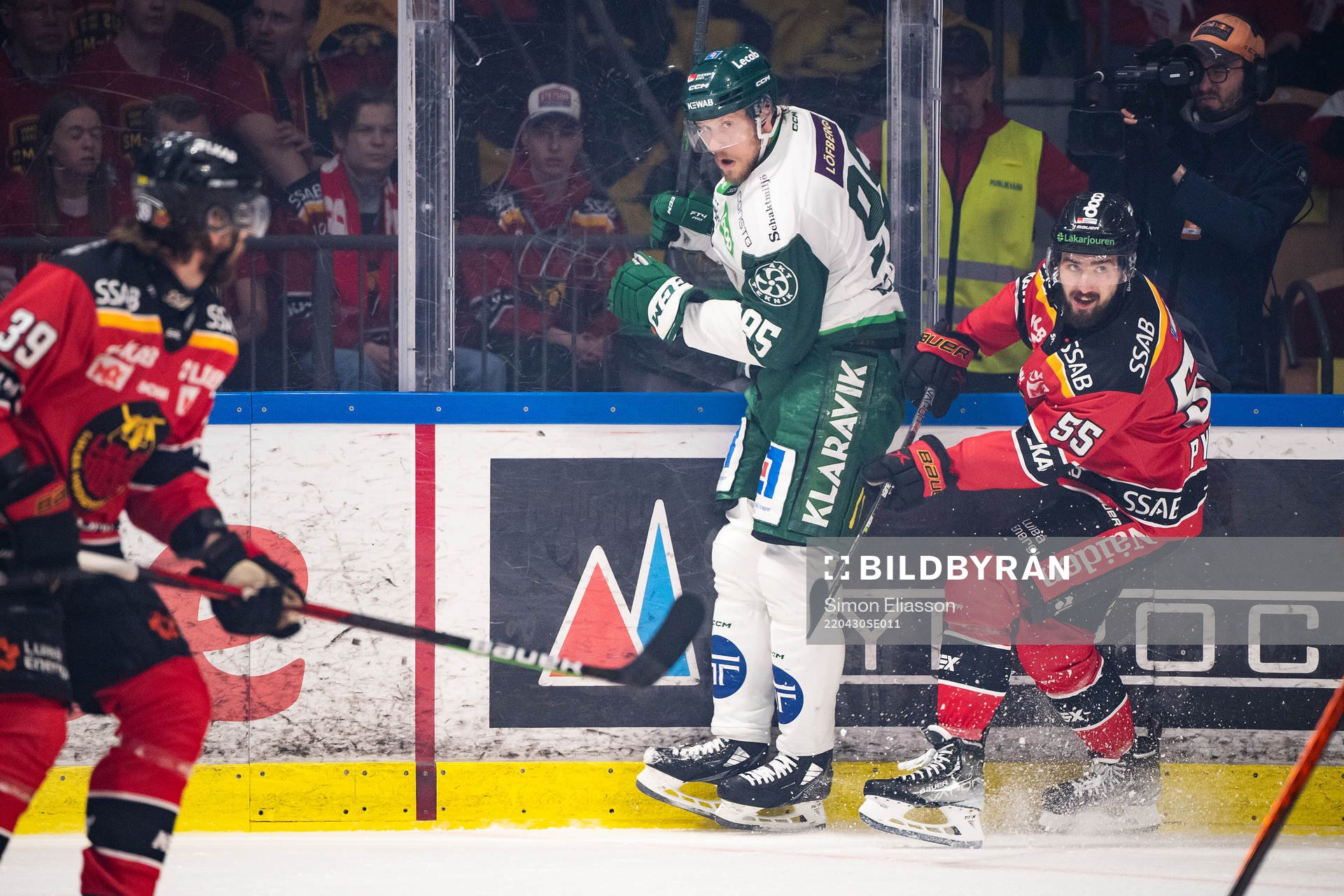 Färjestads Jacob de la Rose och Luleås Filip Pyrochta