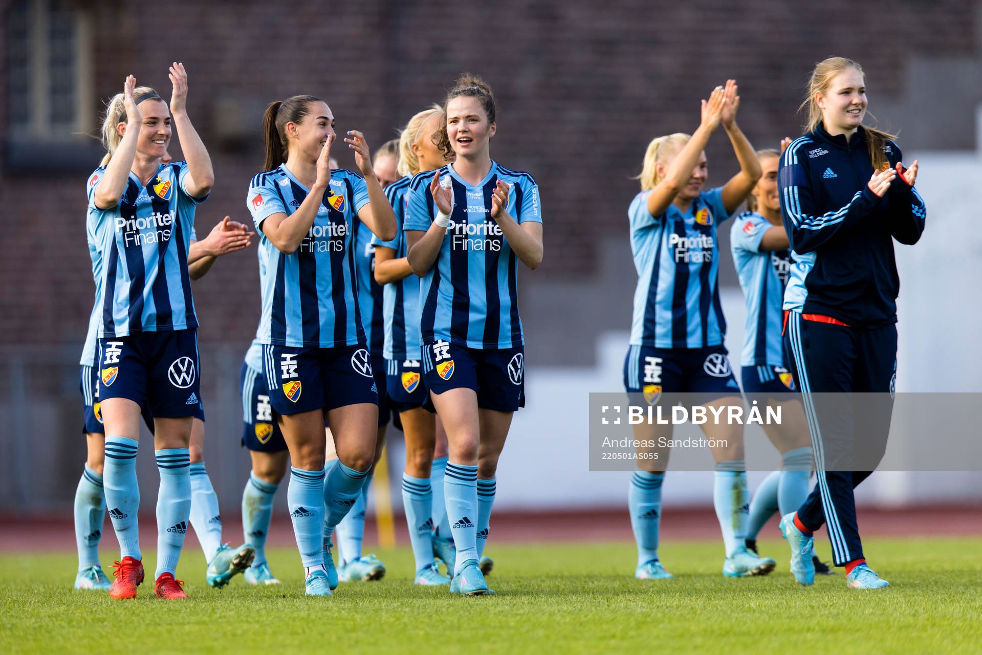 Djurgårdens spelare tackar publiken