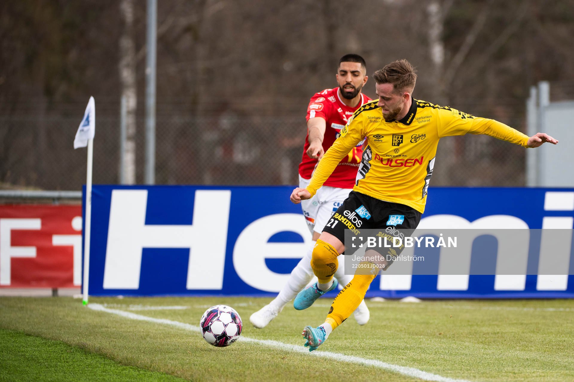 Degerfors Sean Sabetkar och Elfsborgs Rasmus Alm