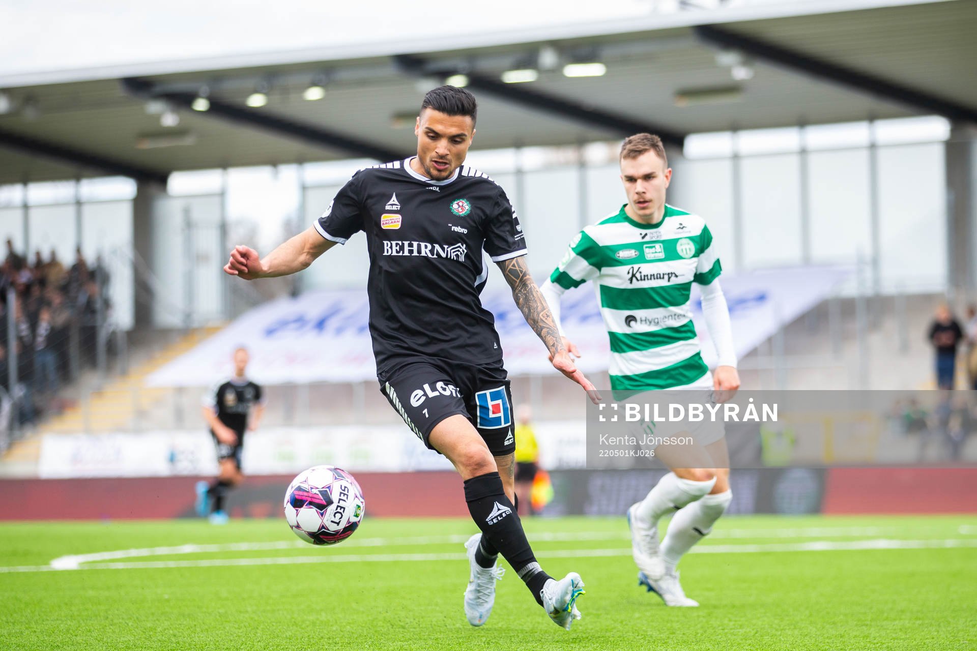 Örebros Ahmed Yasin och Västerås Dusan Jajic