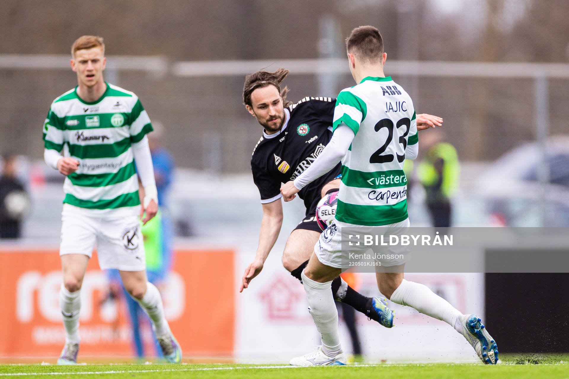Örebros Kevin Walker och Västerås Dusan Jajic