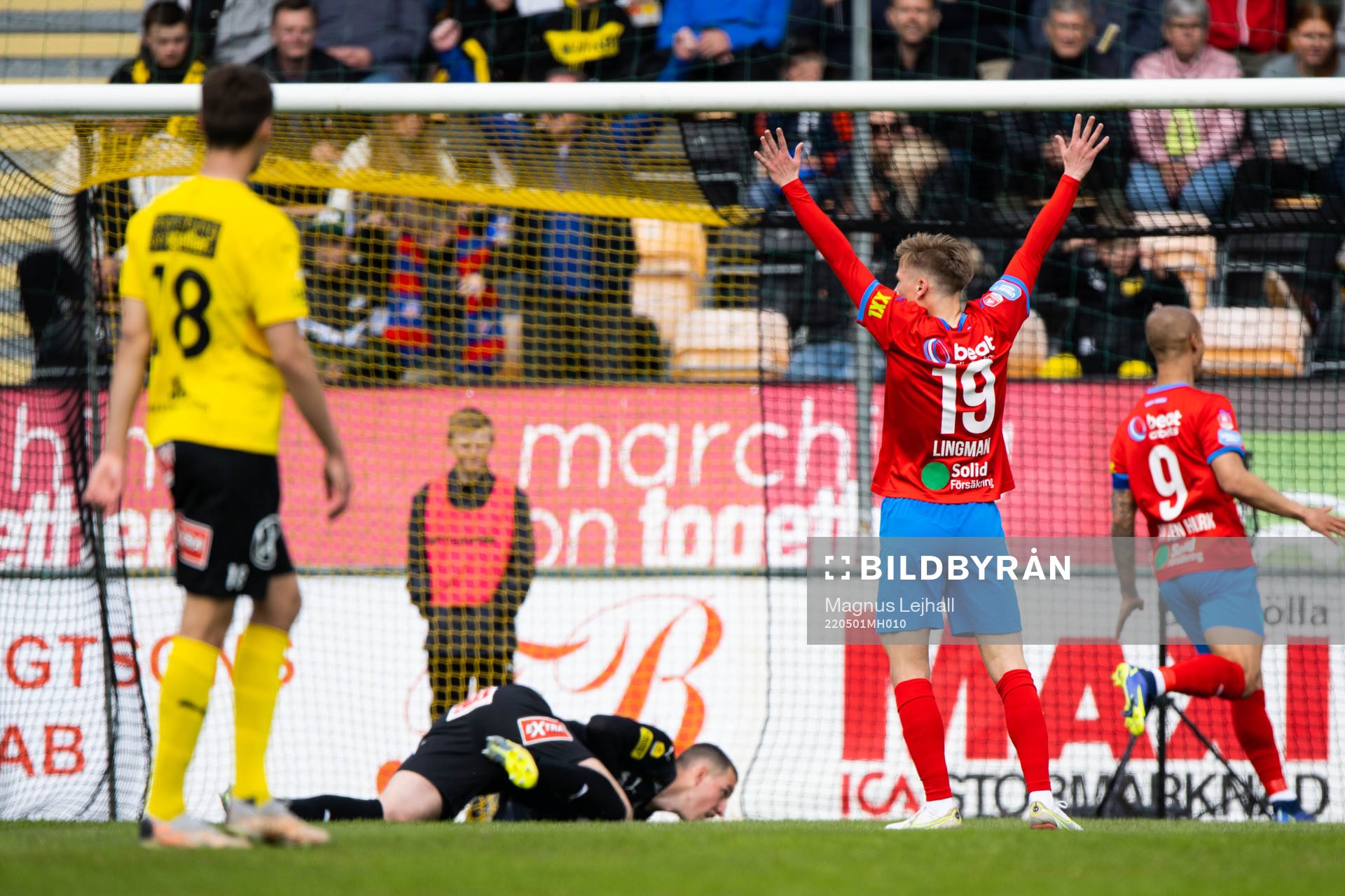 Helsingborgs Lucas Lingman jublar