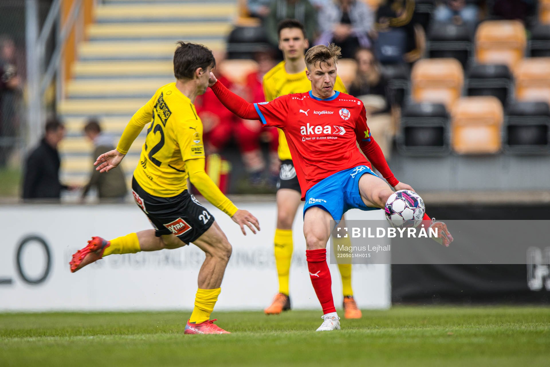 Helsingborgs Adam Kaied  och Mjällbys Jesper Gustavsson