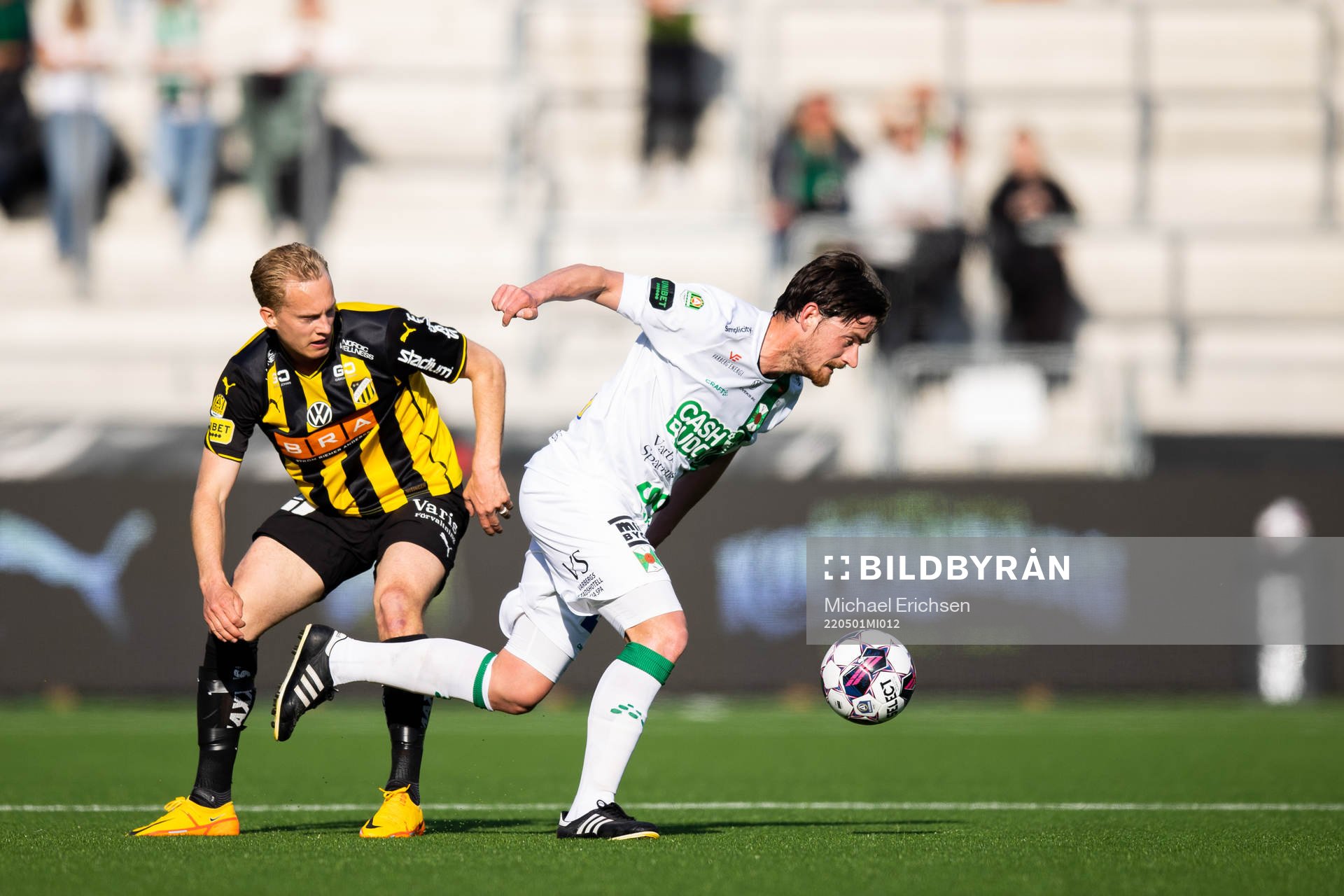 Häckens Gustav Berggren och Varbergs Robin Tranberg