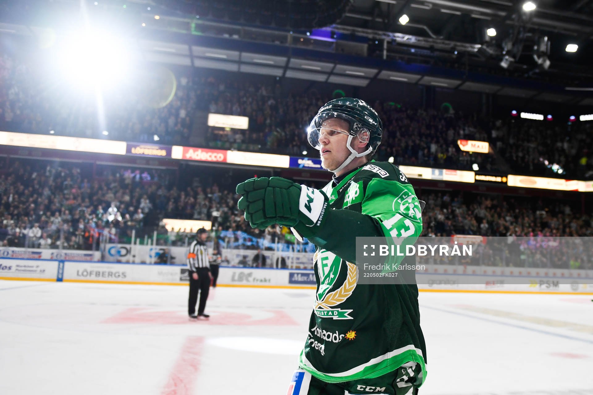 Färjestads Daniel Viksten jublar