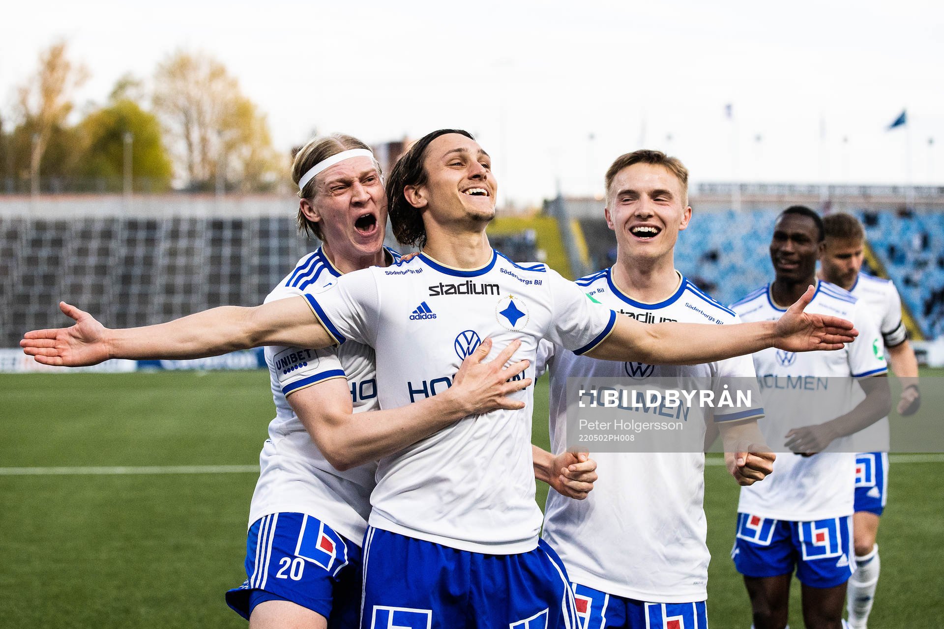 IFK Norrköpings Jonathan Levi jublar efter 1-0 under fotbollsmatchen i Allsvenskan mellan IFK Norrköping och Värnamo den 2 maj 2022 i Norrköping.