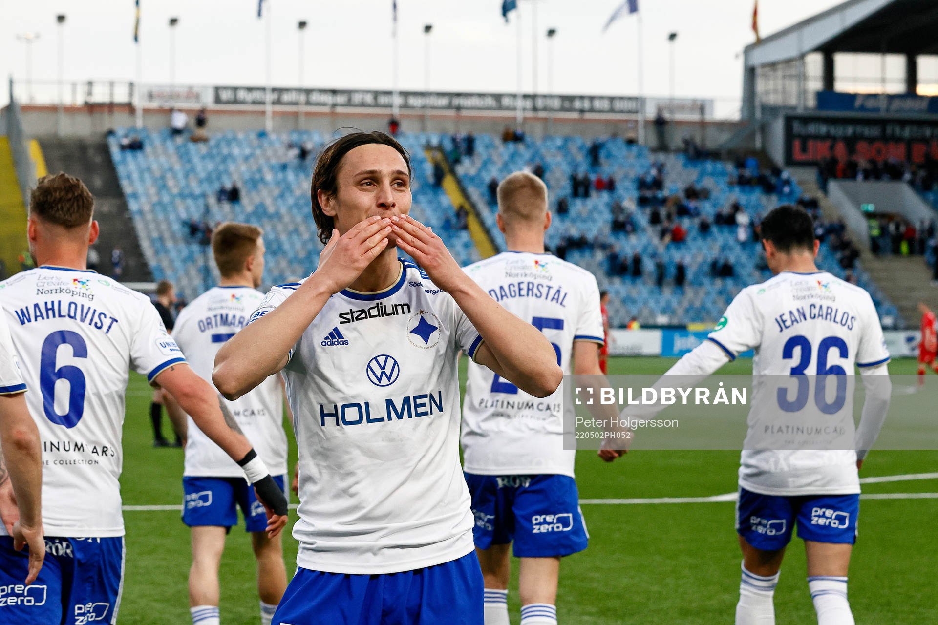 IFK Norrköpings Jonathan Levi jublar