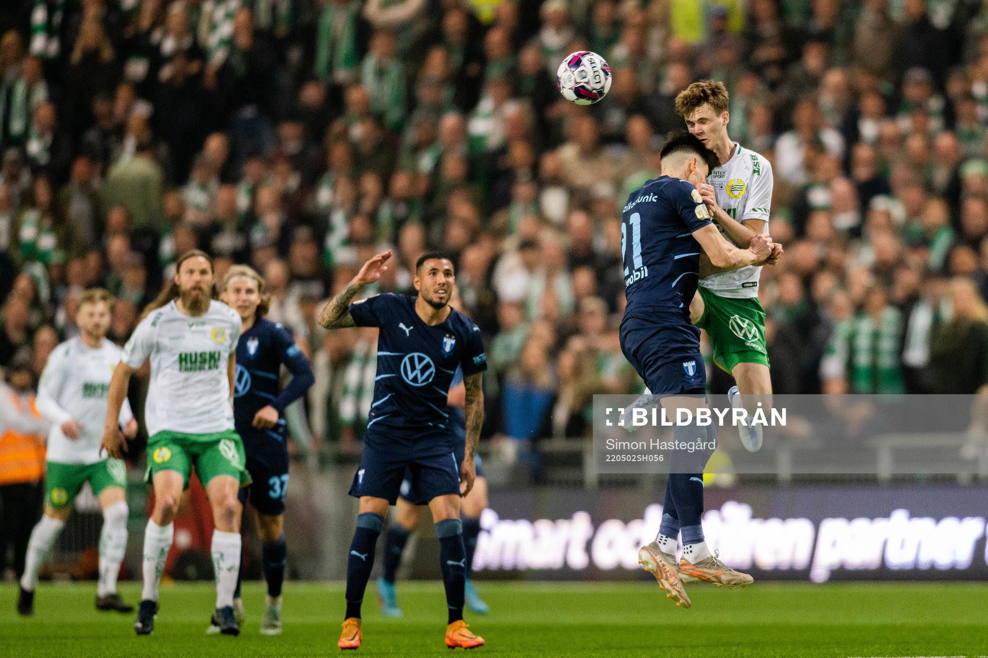 Malmö FFs Dennis Hadzikadunic och Hammarbys Williot