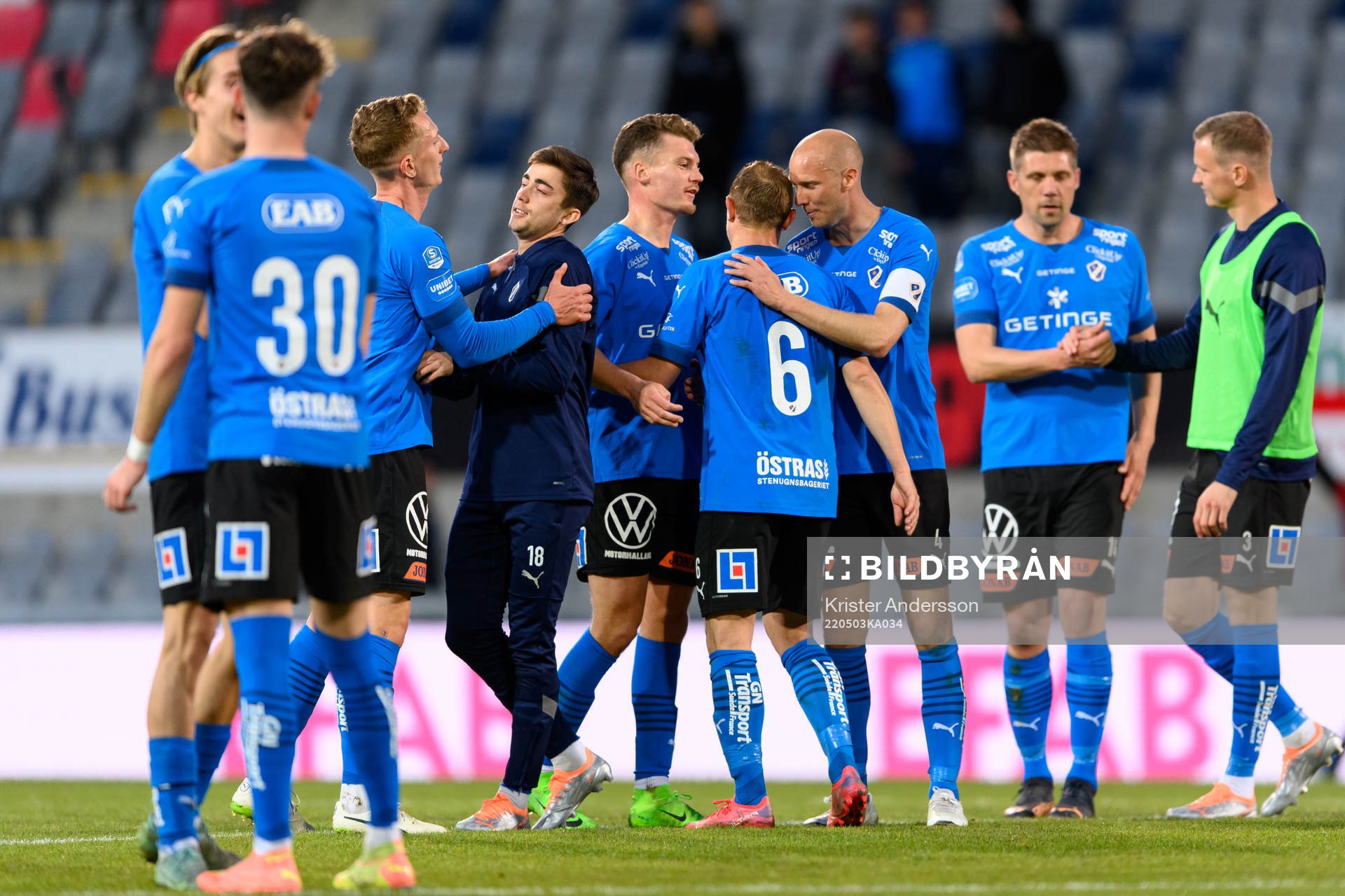 Halmstads spelare jublar