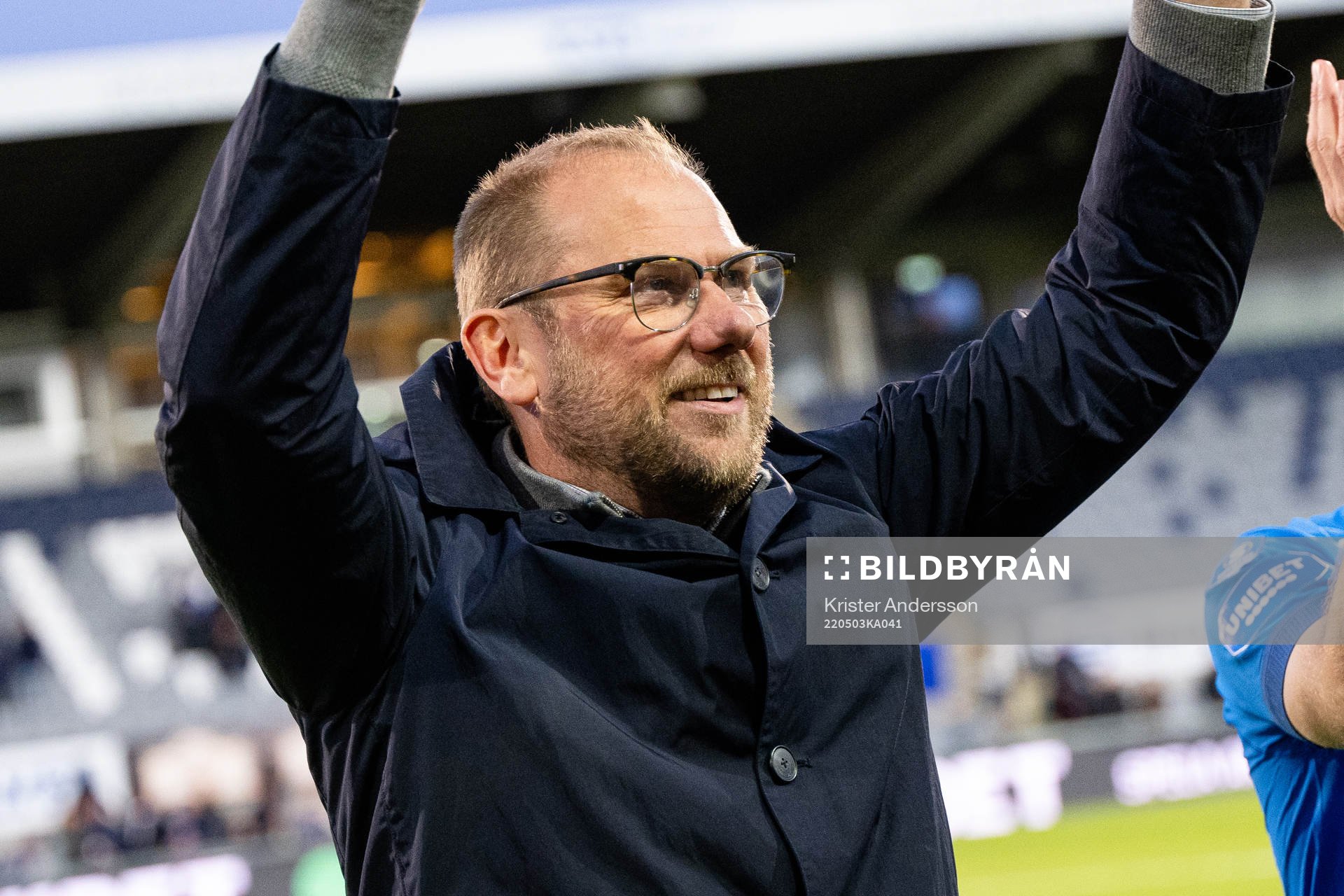 Halmstads tränare Magnus Haglund jublar