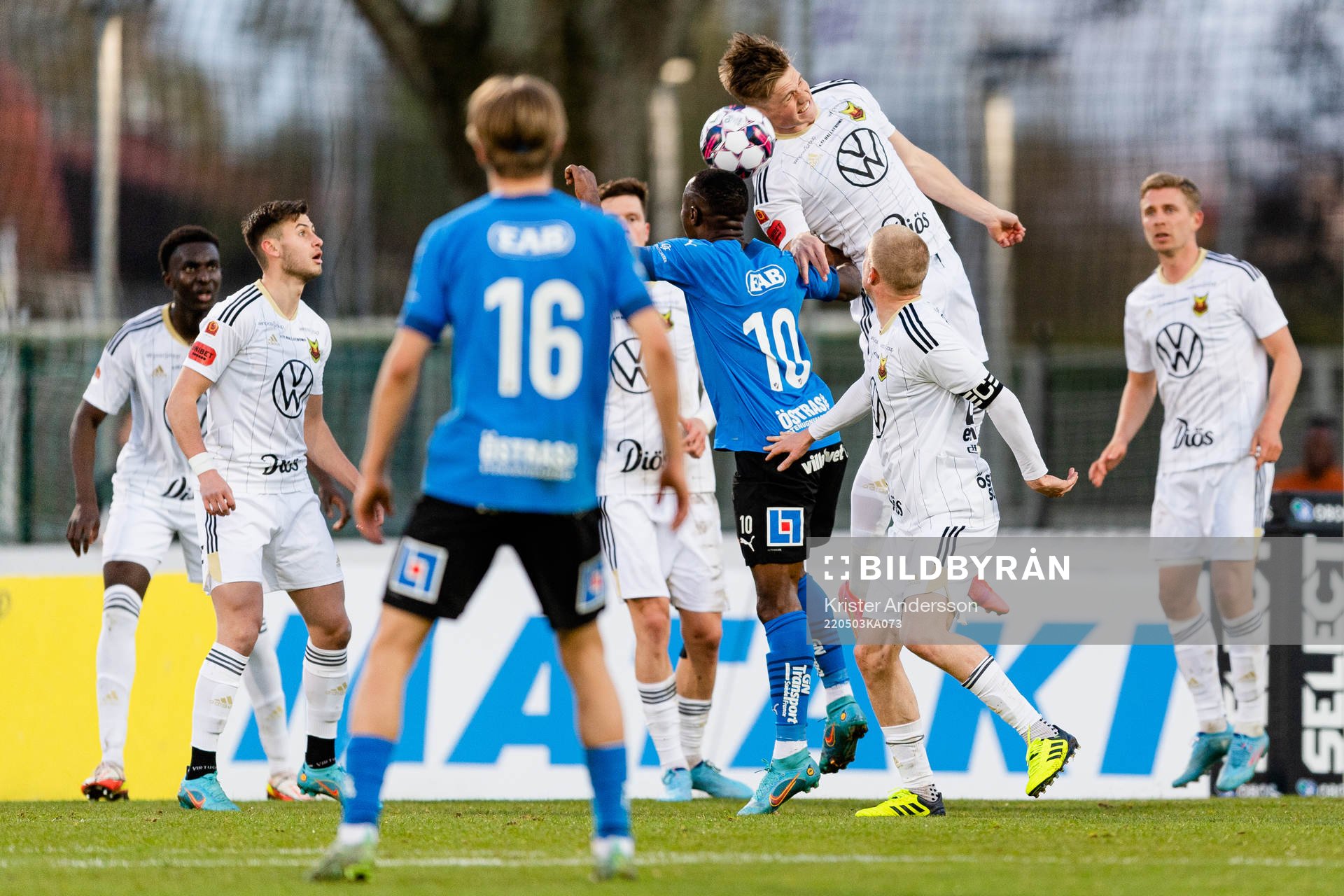 Nickduell vid hörna