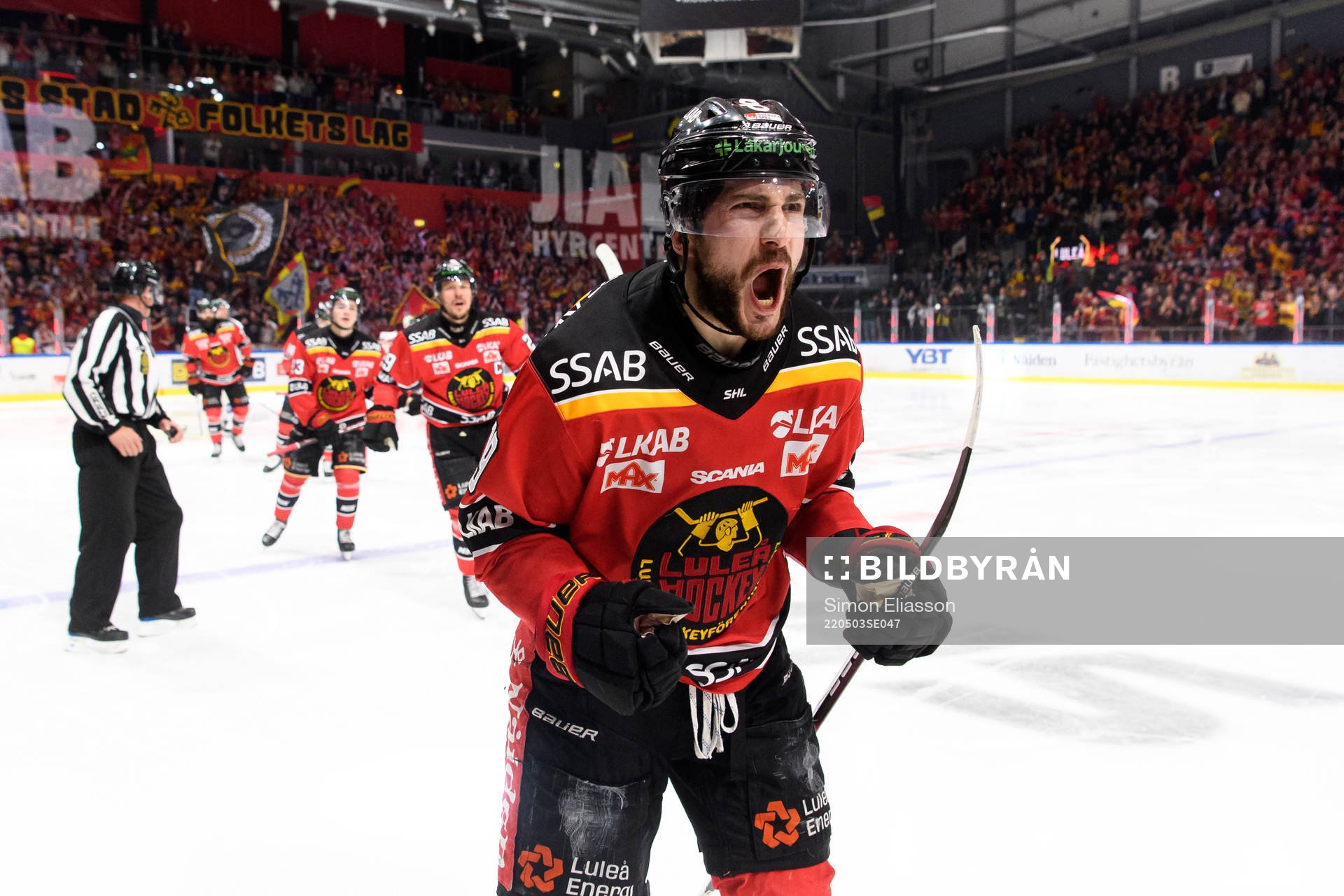 Luleås Konstantin Komarek jublar