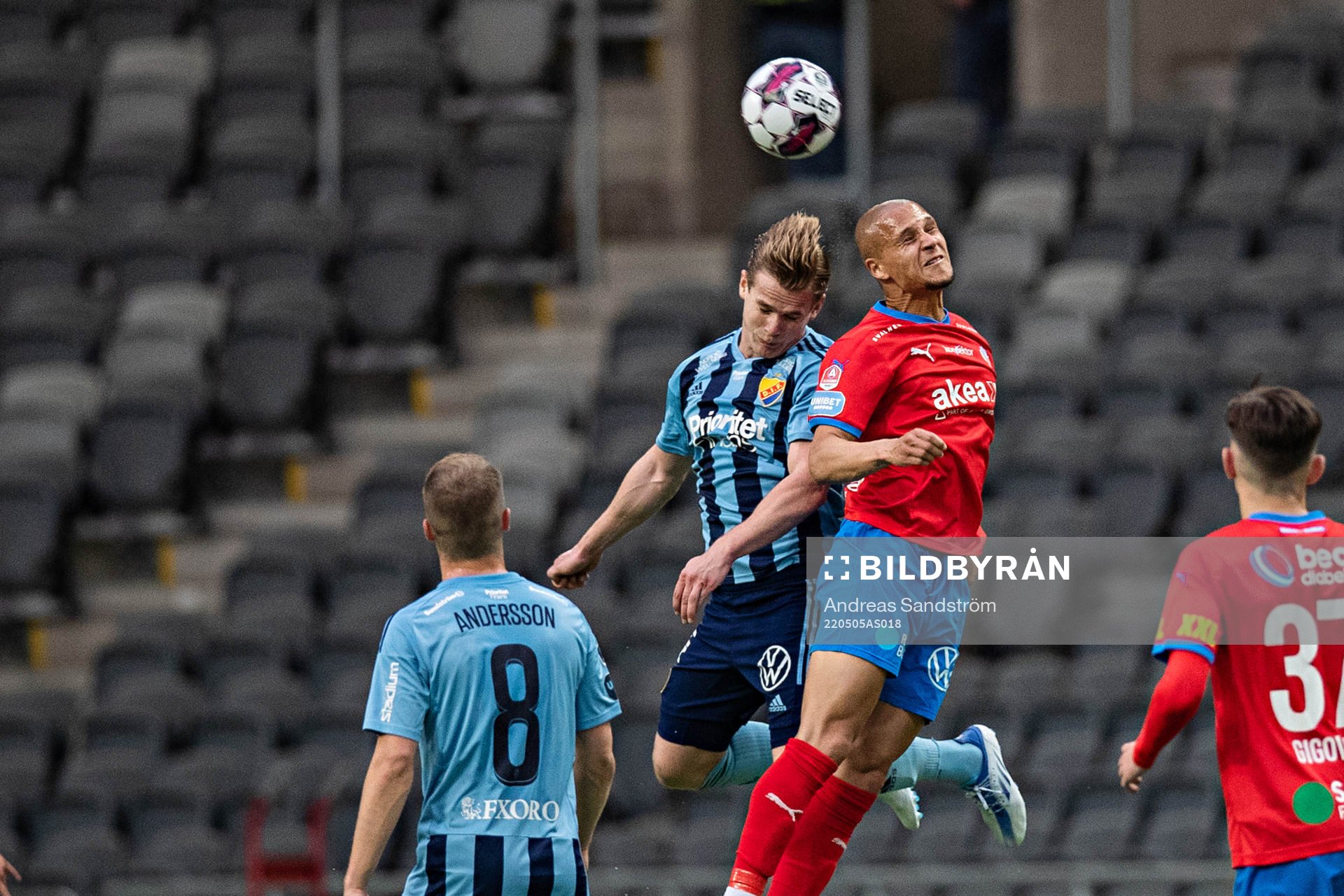 Djurgårdens Hampus Finndell och Helsingborgs Anthony van