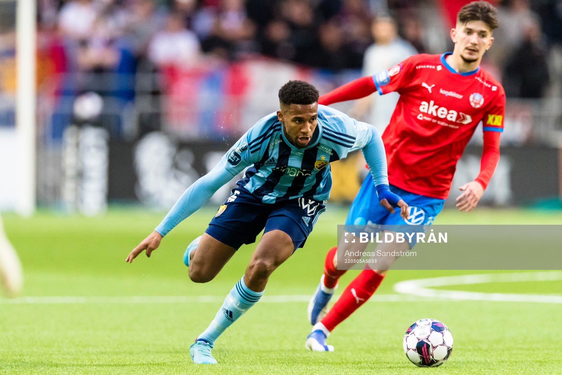 Djurgårdens Isak Hien och Helsingborgs Armin Gigovic