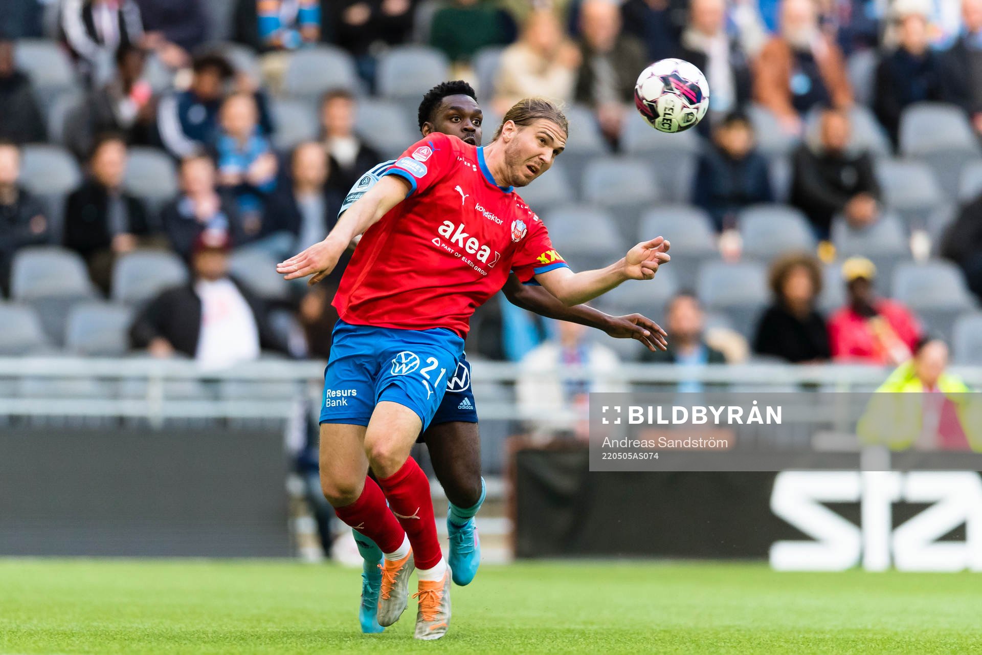 Helsingborgs Charlie Weberg och Djurgårdens Joel Asoro