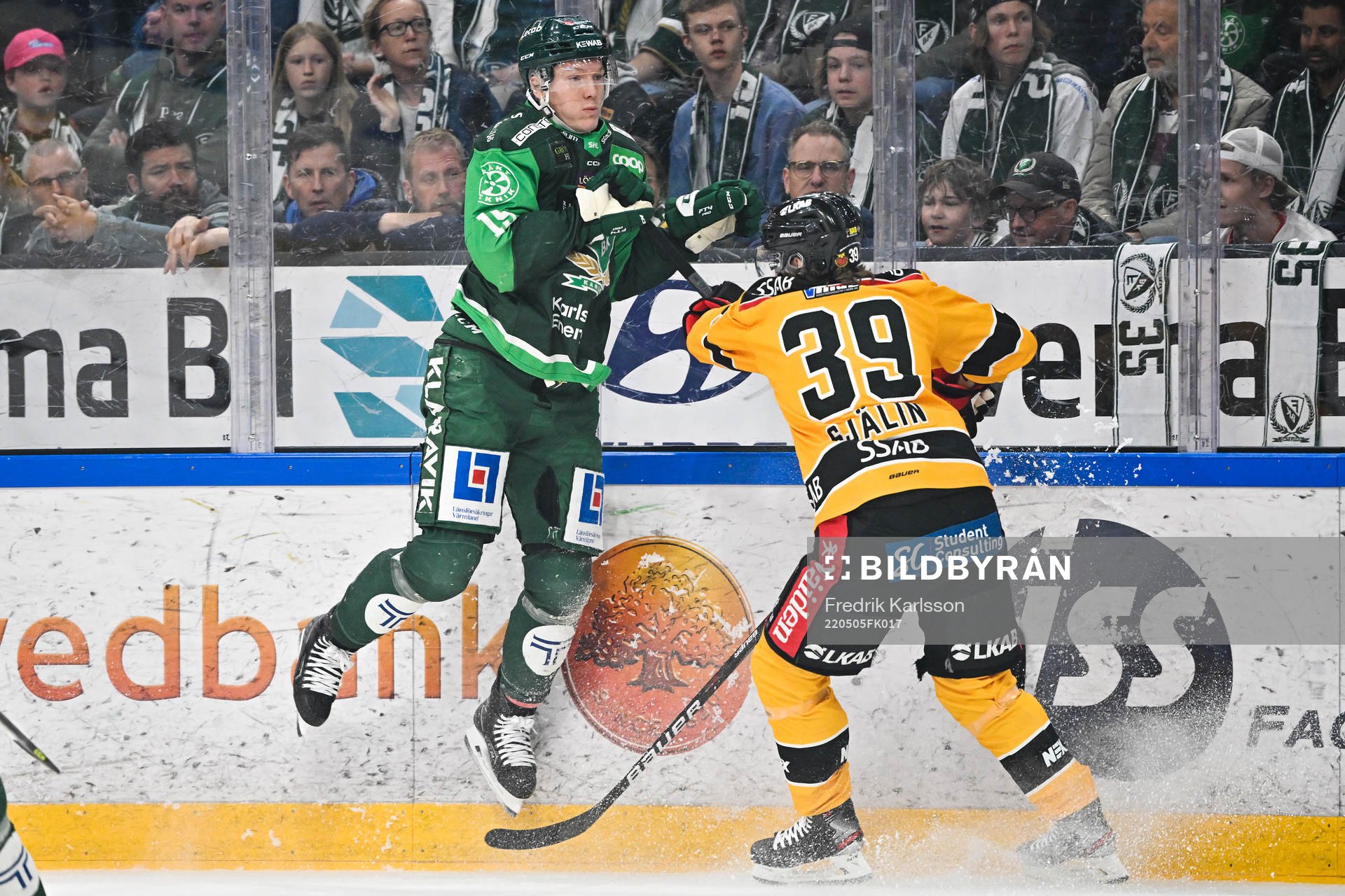Färjestads Gustav Rydahl och Luleås Pontus Själin