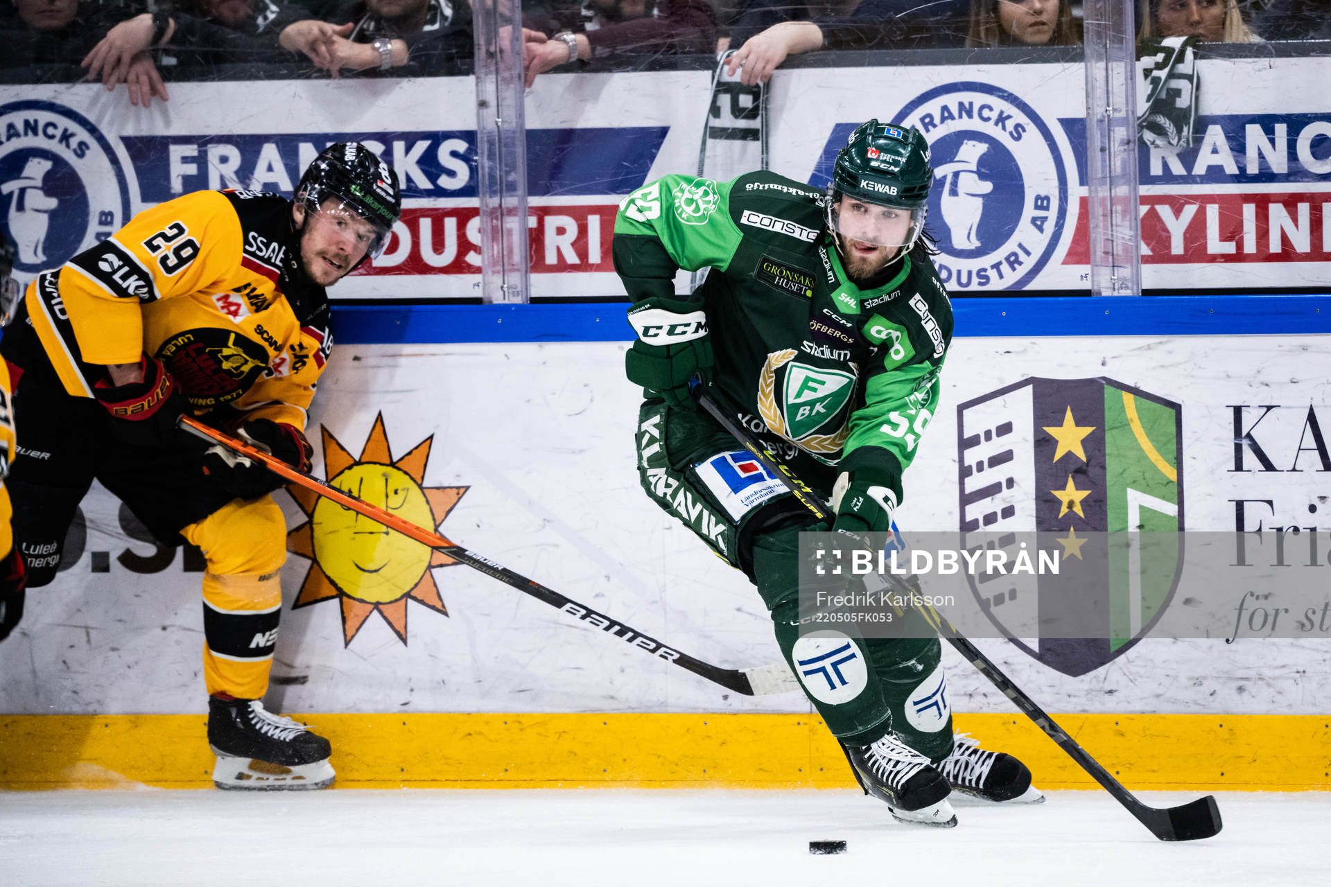 Luleås Erik Gustafsson och Färjestads Linus Johansson