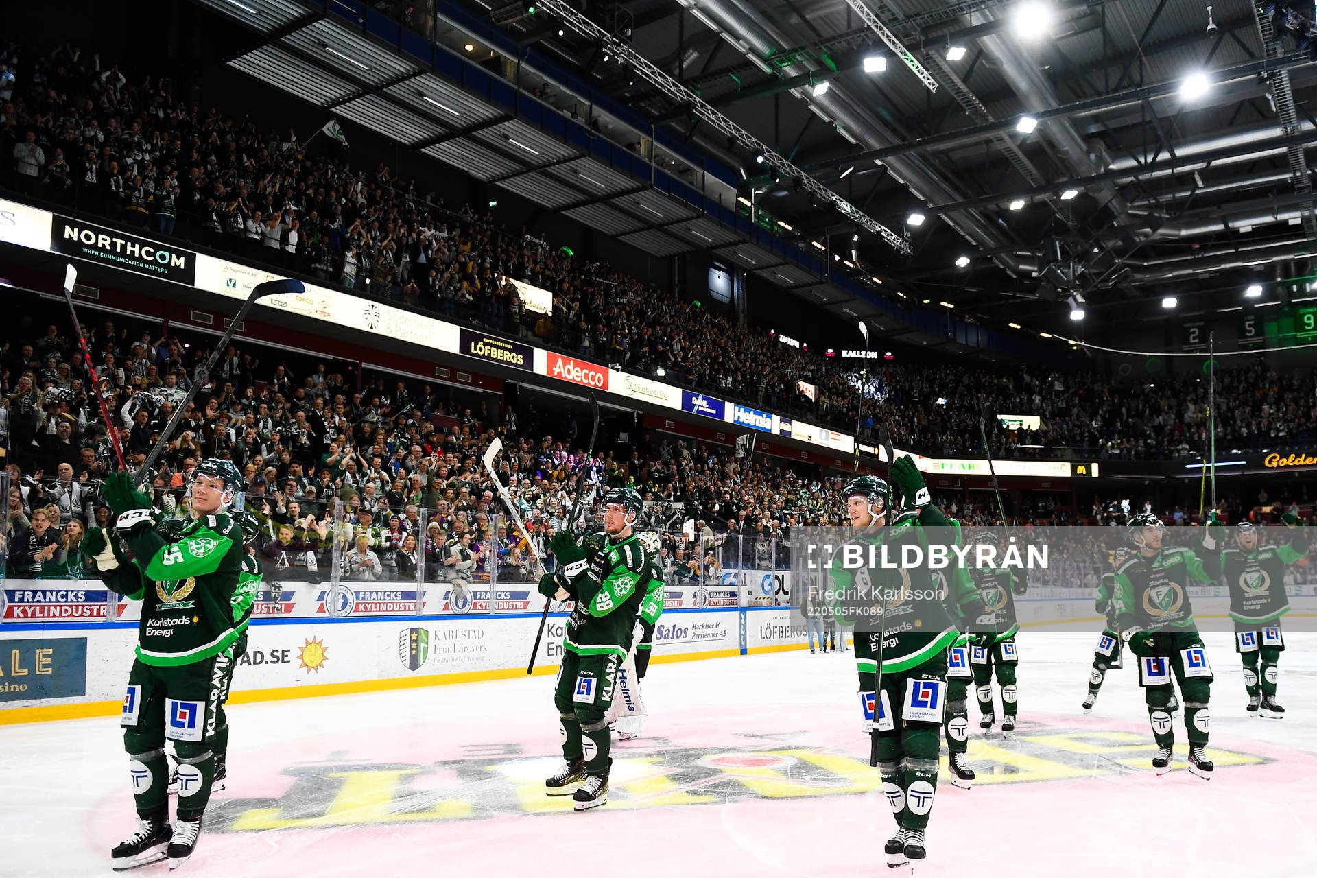Färjestads spelare jublar