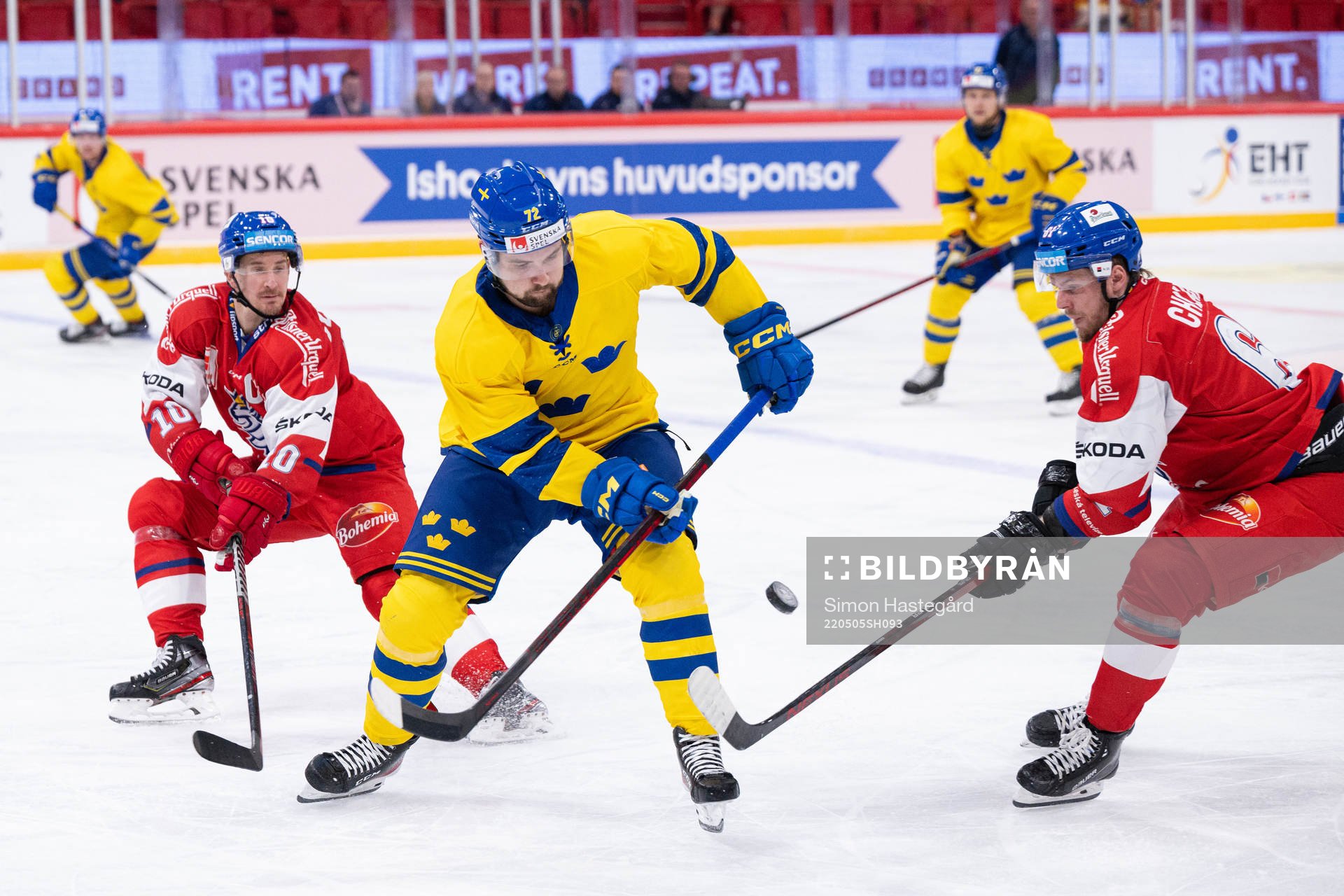 Emil Bemström of Sweden against Roman Cervenka and Filip