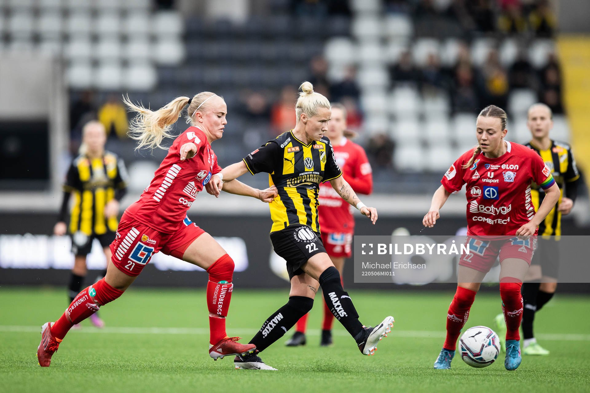Linköpings Alva Selerud och Olga Ahtinen mot Häckens