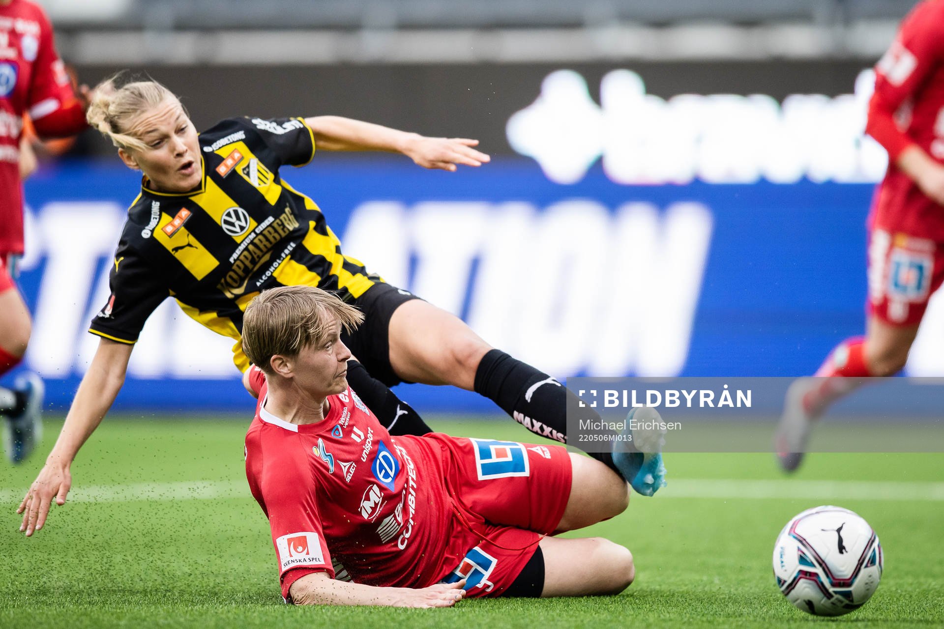 Linköpings Nilla Fischer och Häckens Stine Larsen