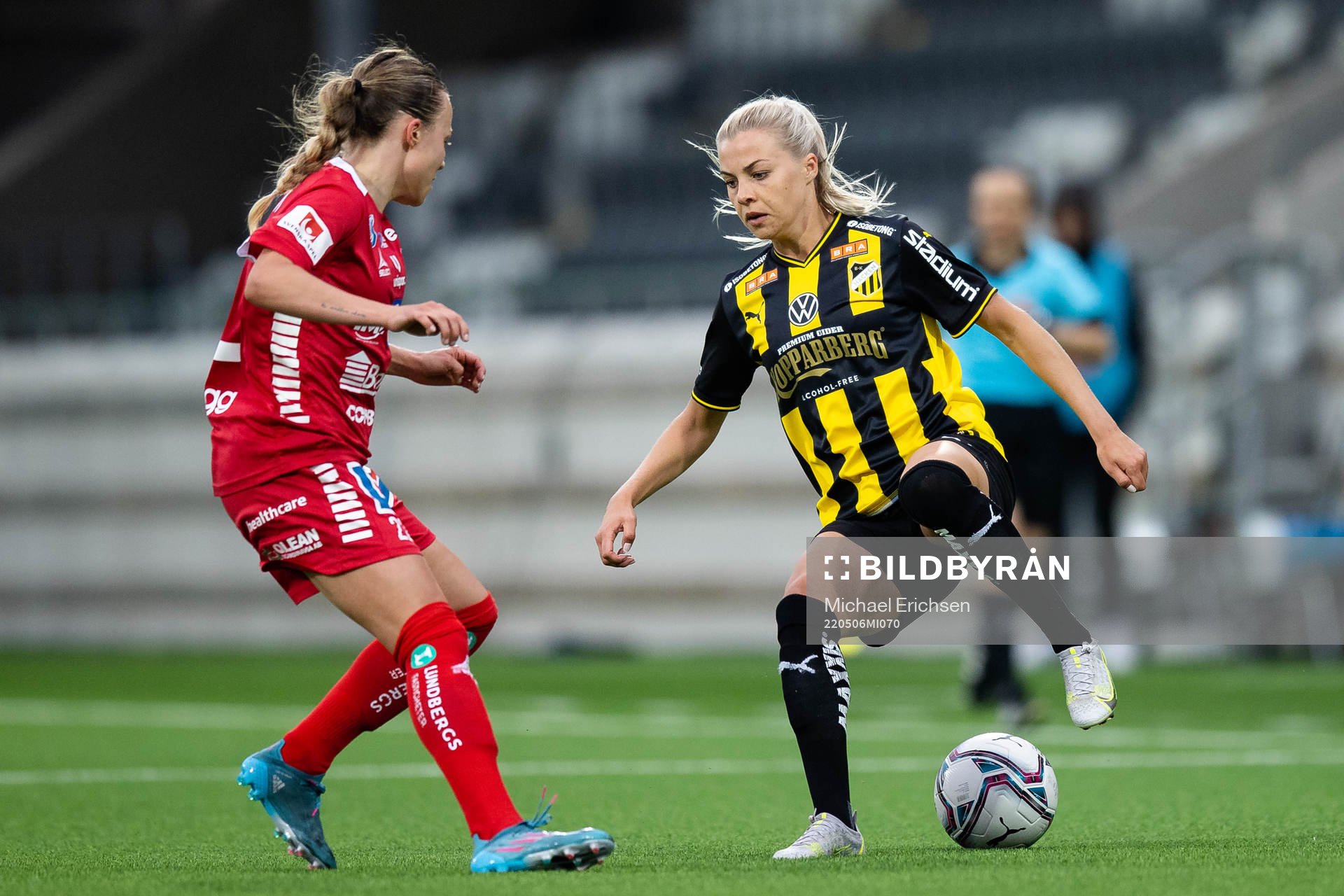 Linköpings Olga Ahtinen och Häckens Lotta Öqvist