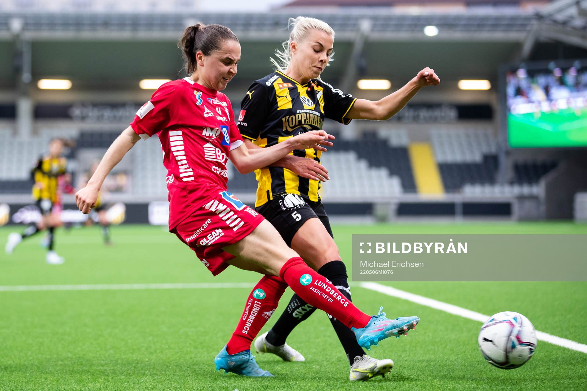 Linköpings Heidi Ellingsen och Häckens Lotta Öqvist