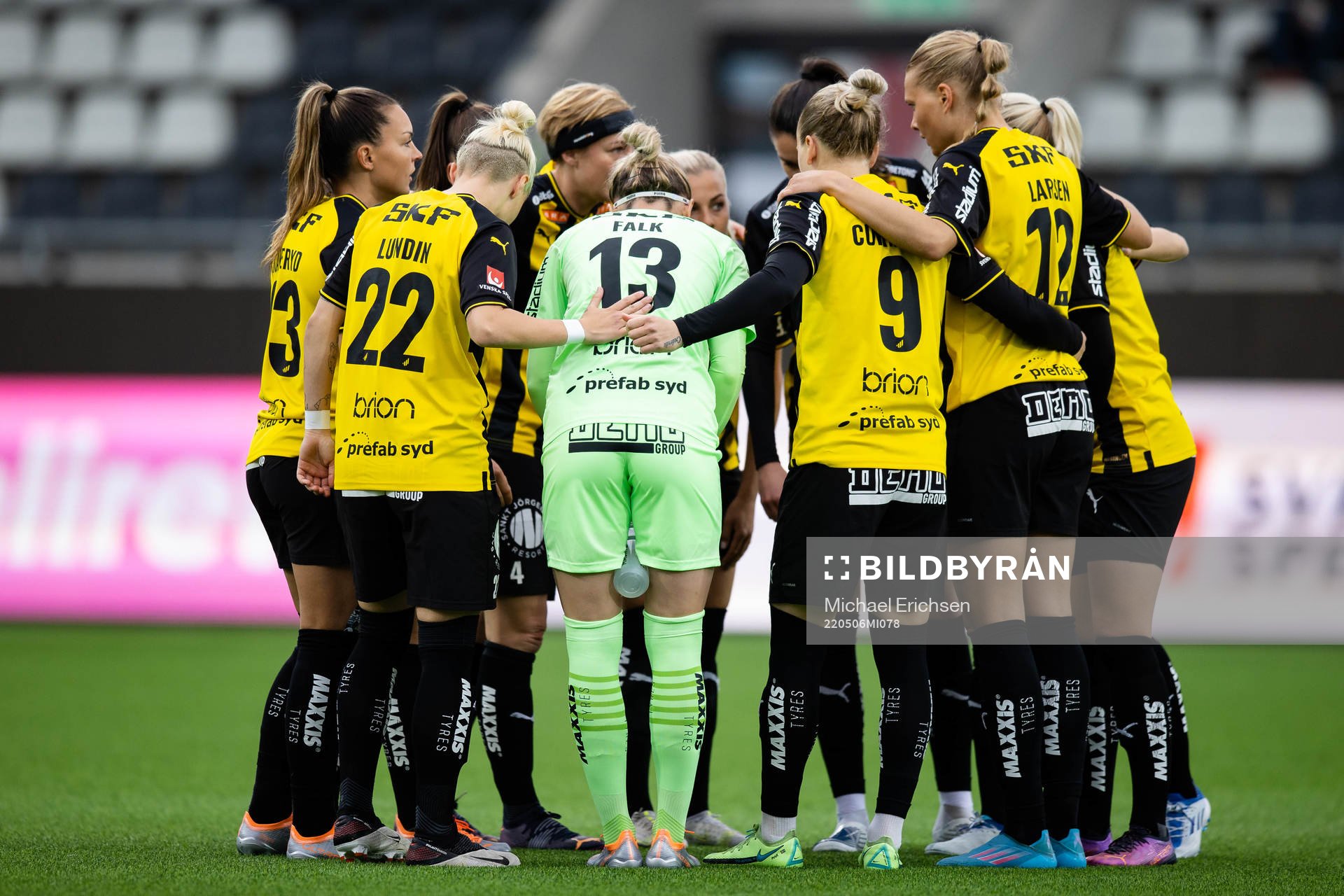 Häcken samlade innan fotbollsmatchen i Damallsvenskan