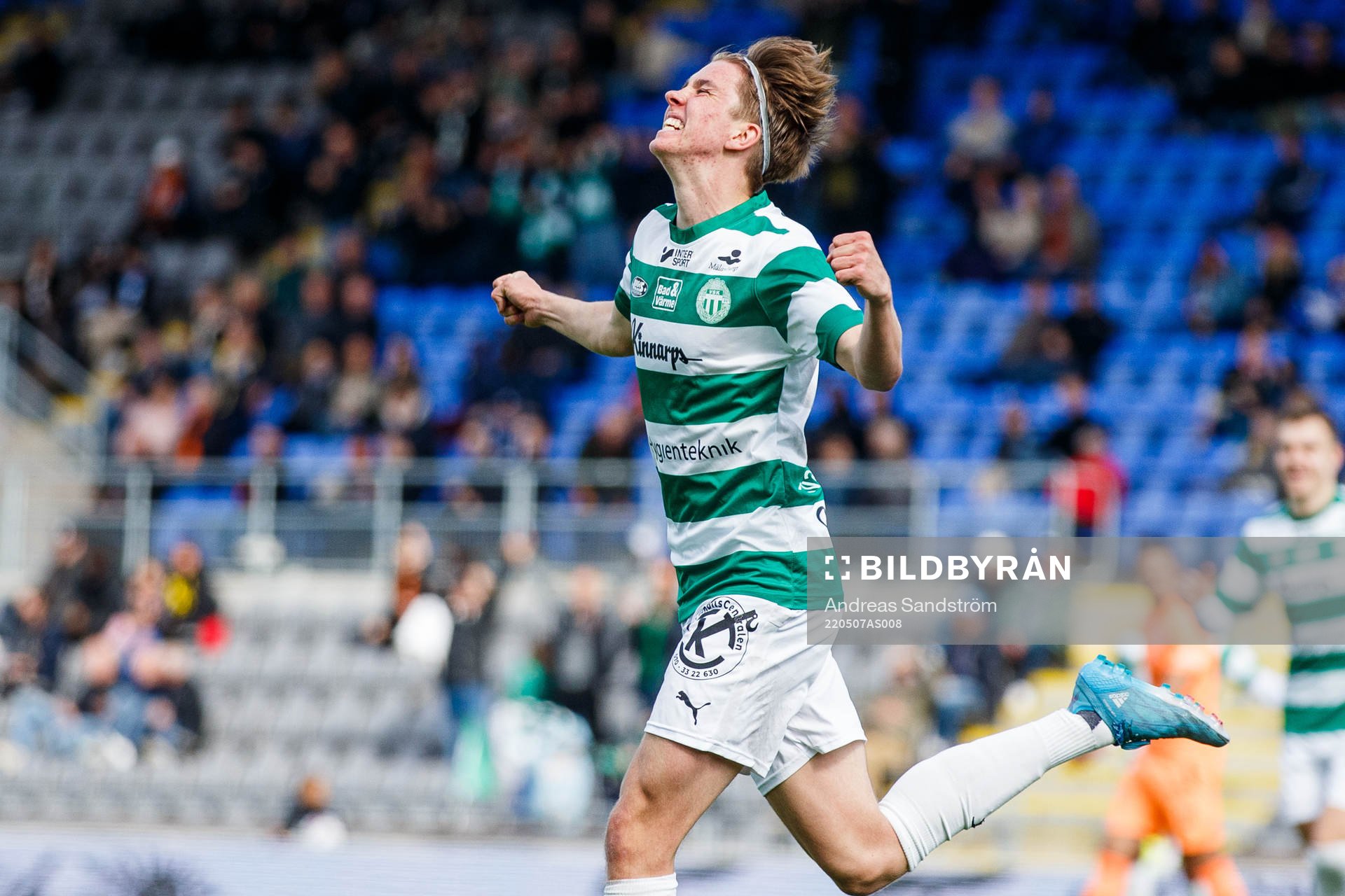 Västerås Max Larsson  jublar