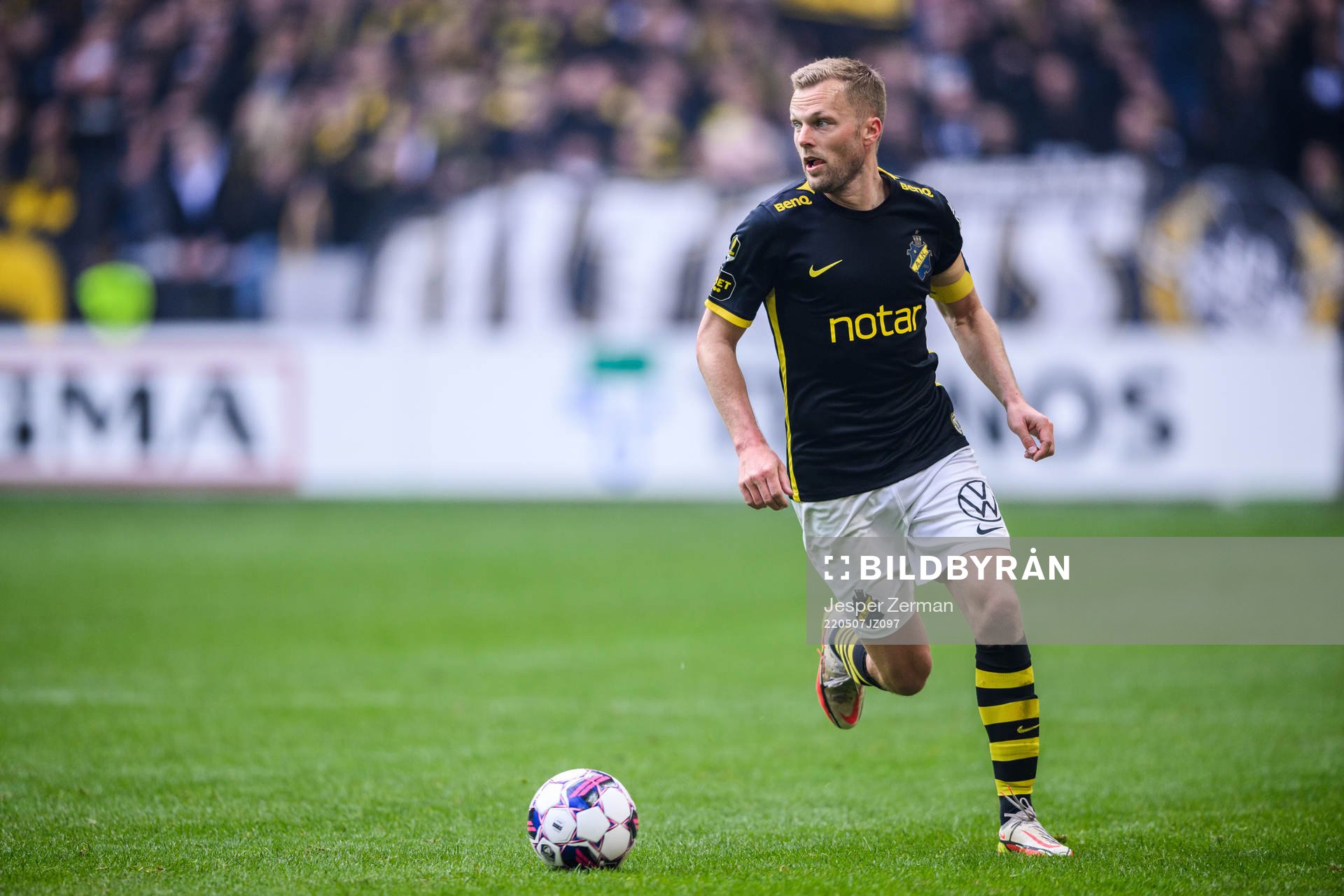 s Sebastian Larsson