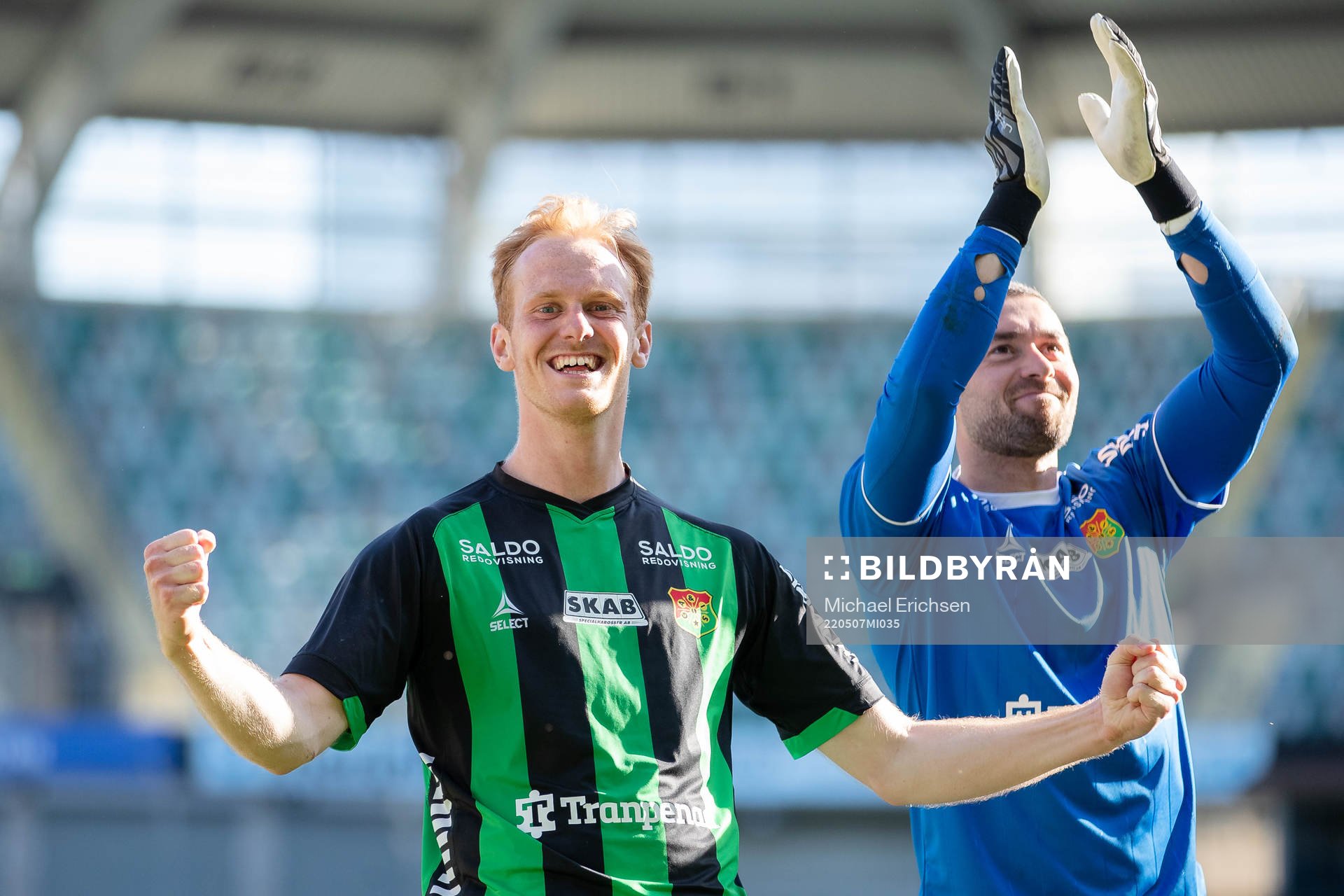 GAIS Viktor Krüger och målvakt Mergim Krasniqi jublar