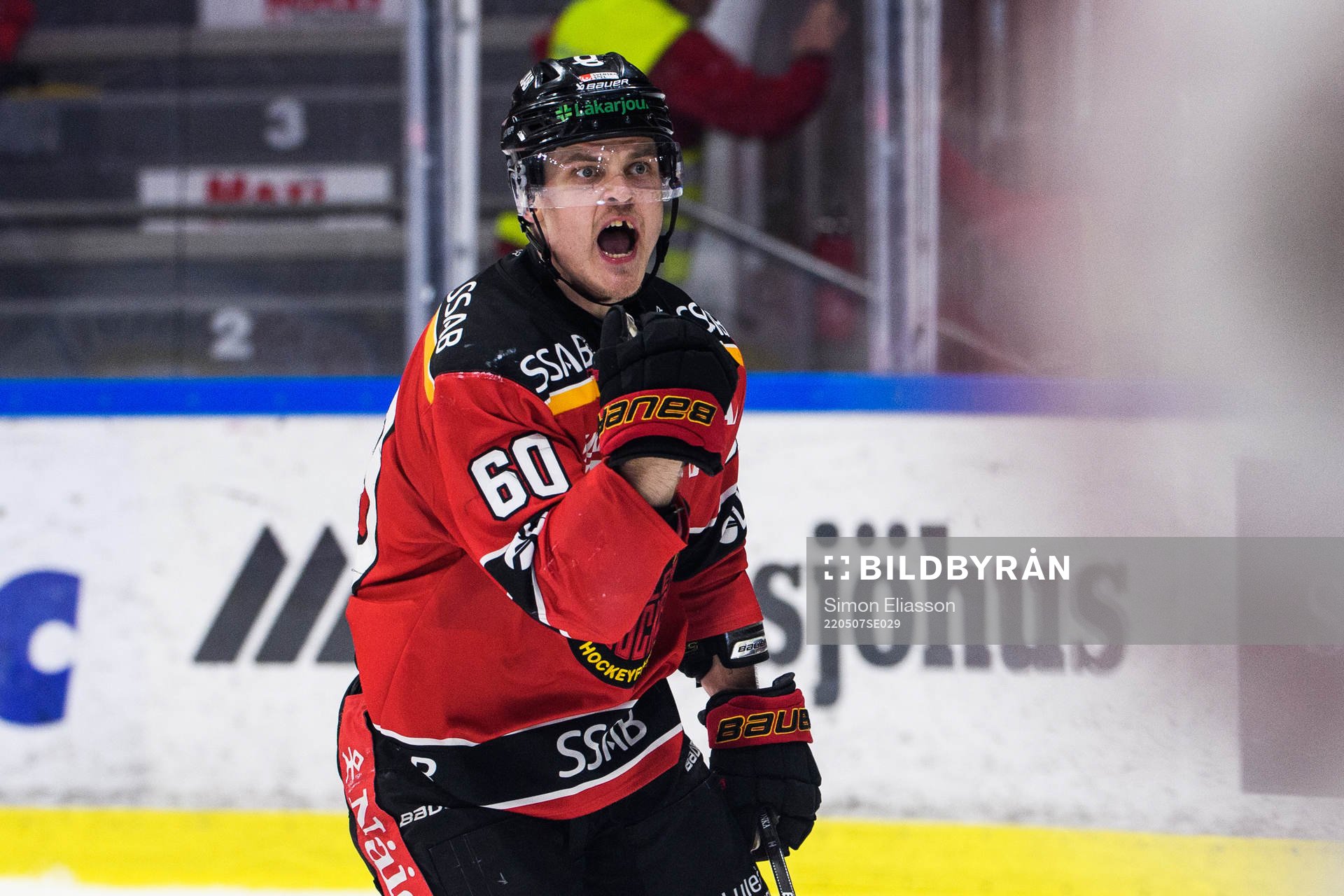 Luleås Julius Honka jublar
