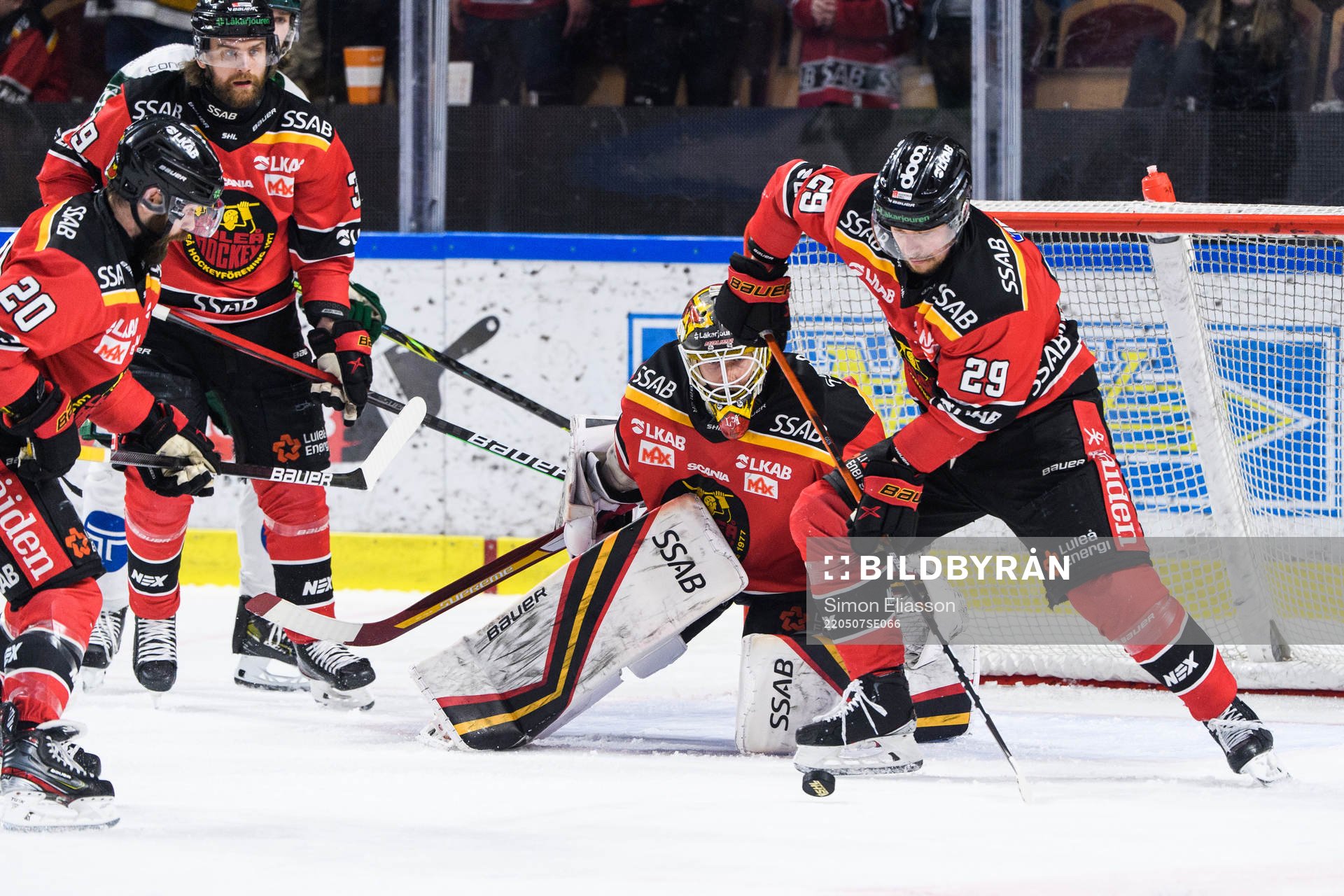 Luleås målvakt Joel Lassinantti och Erik Gustafsson