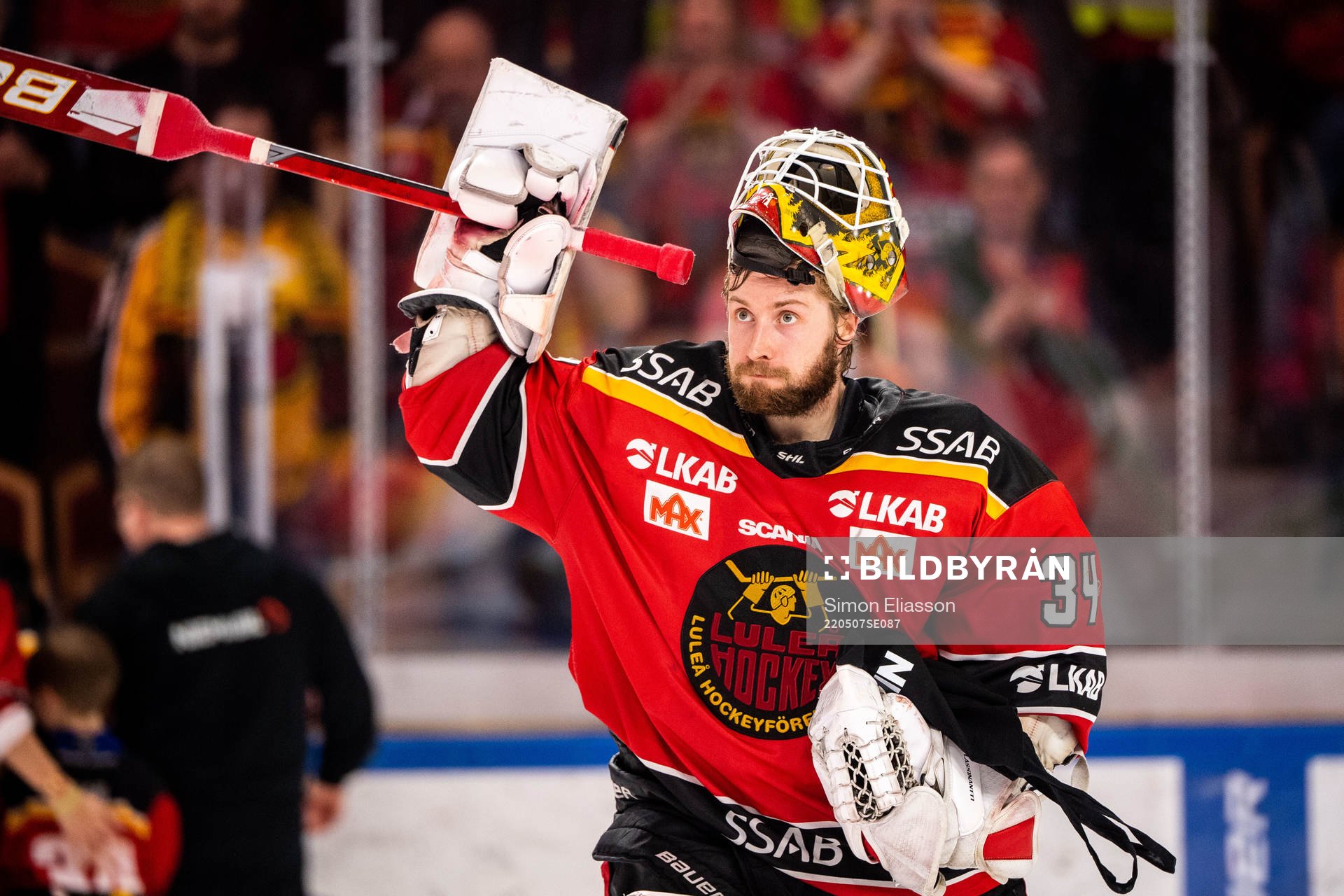 Luleås målvakt Joel Lassinantti jublar