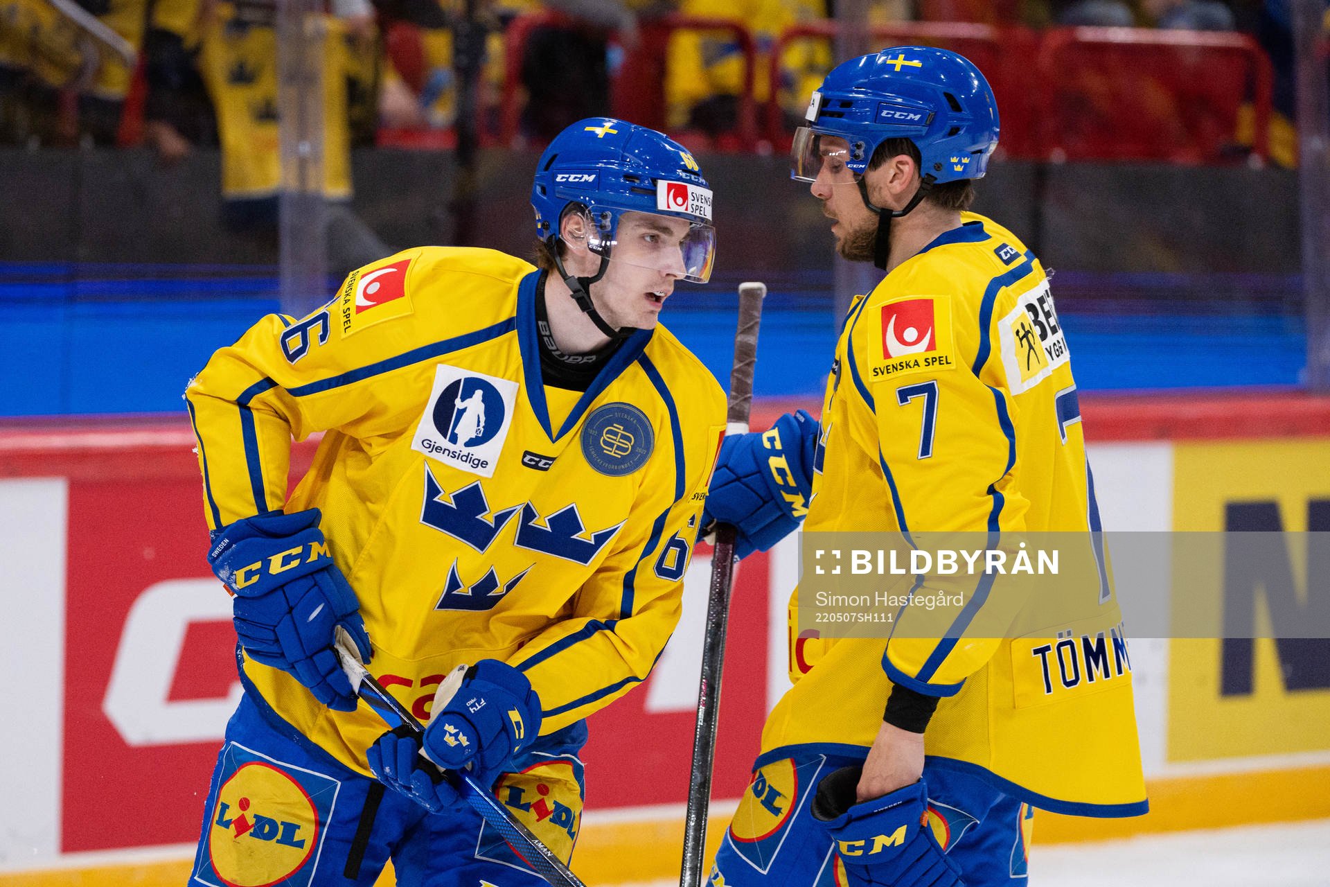 Nils Åman and Henrik Tömmernes of Sweden