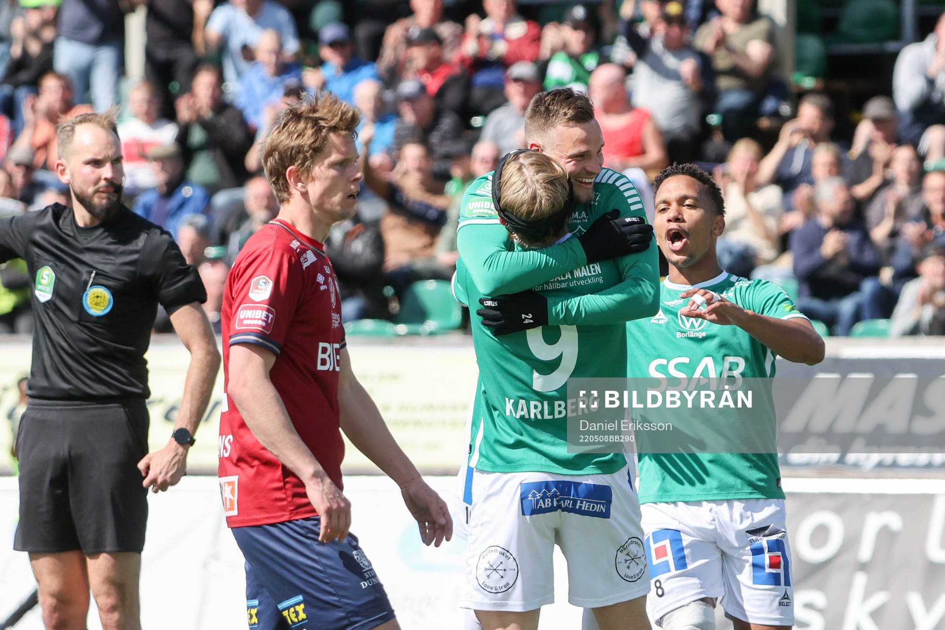 Brages Douglas Karlberg och Niklas Söderberg jublar