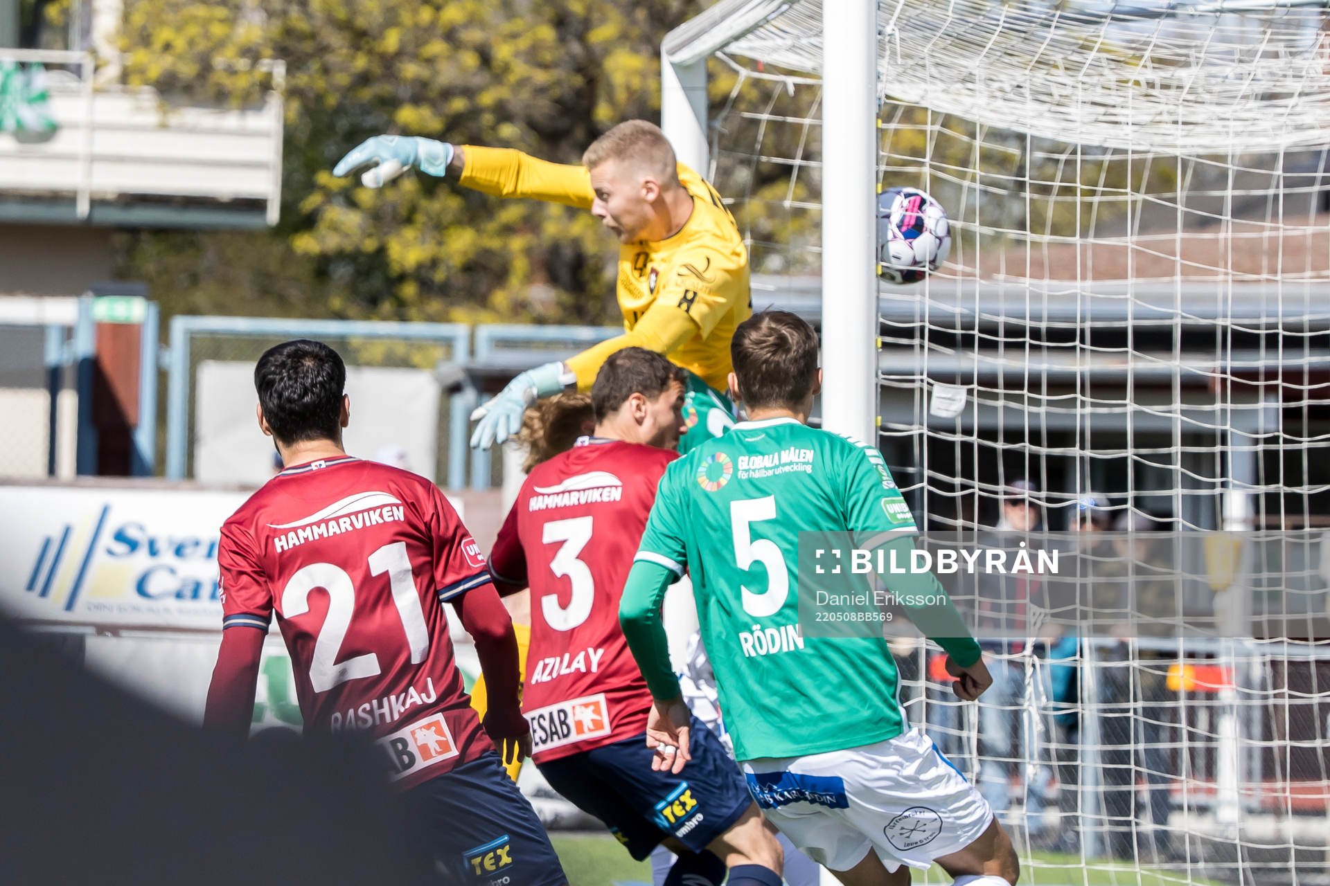 2-0 mål bakom Örgrytes Robin Wallinder