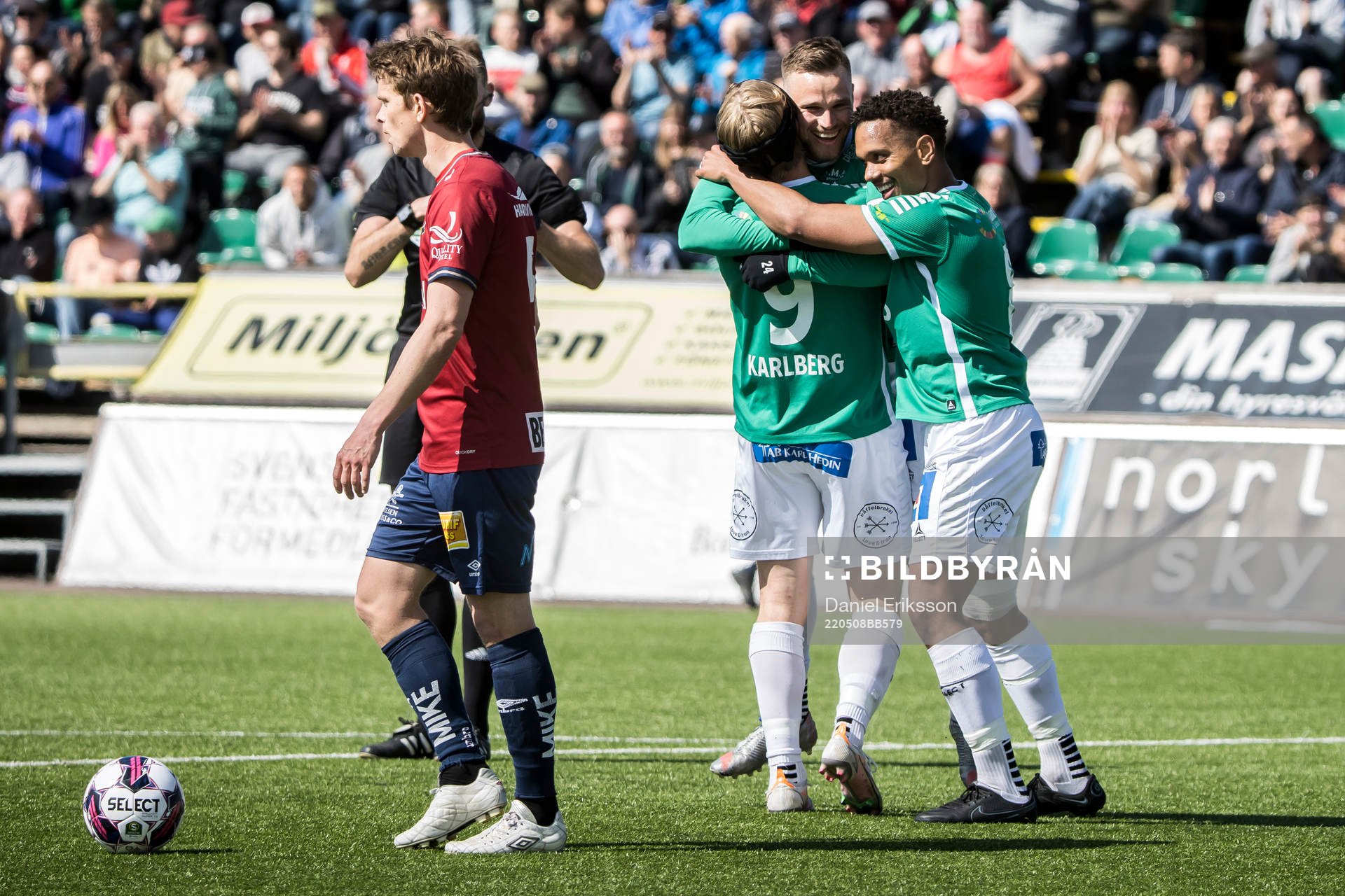 Brages Douglas Karlberg och Seth Kanteh Hellberg och Niklas