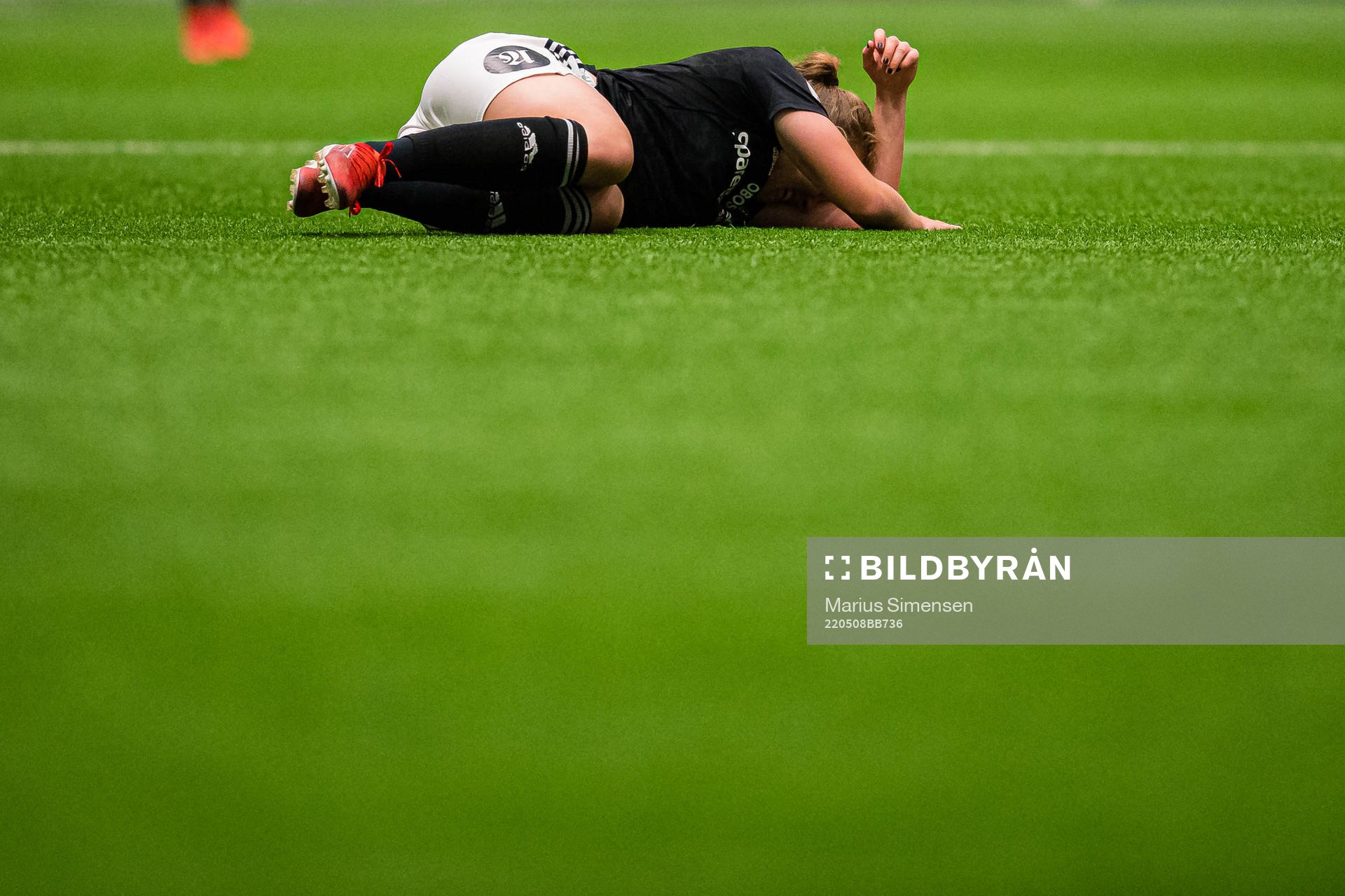 Sara Kanutte Sørensen Fornes of Rosenborg in pain