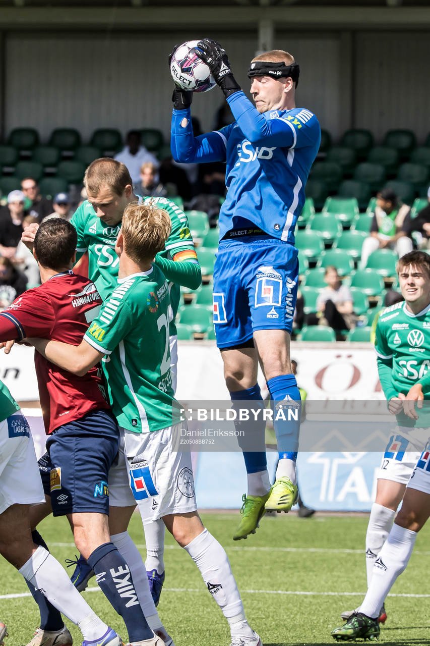 Brages målvakt Viktor Frodig