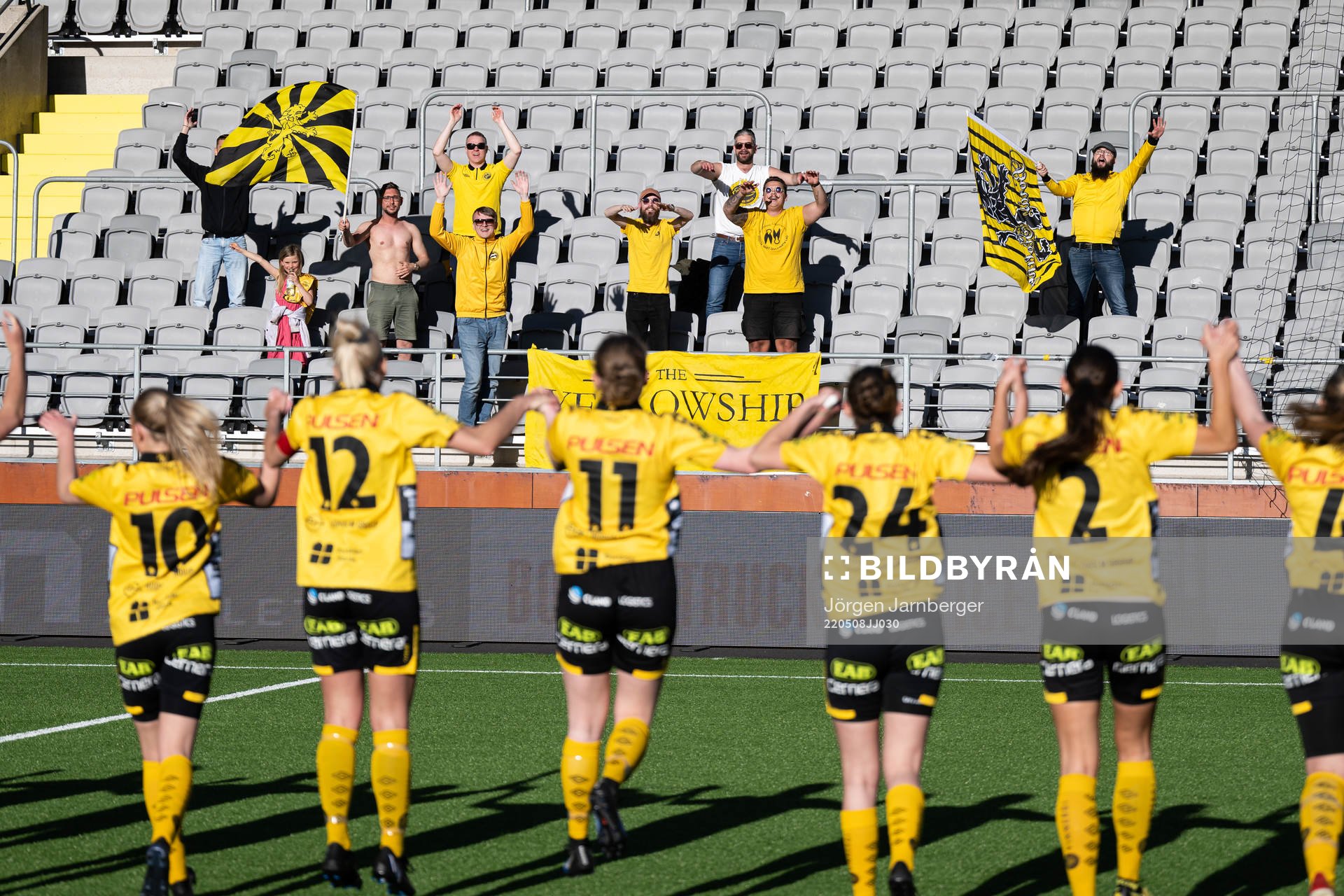 Elfsborgs spelare tackar supportrarna