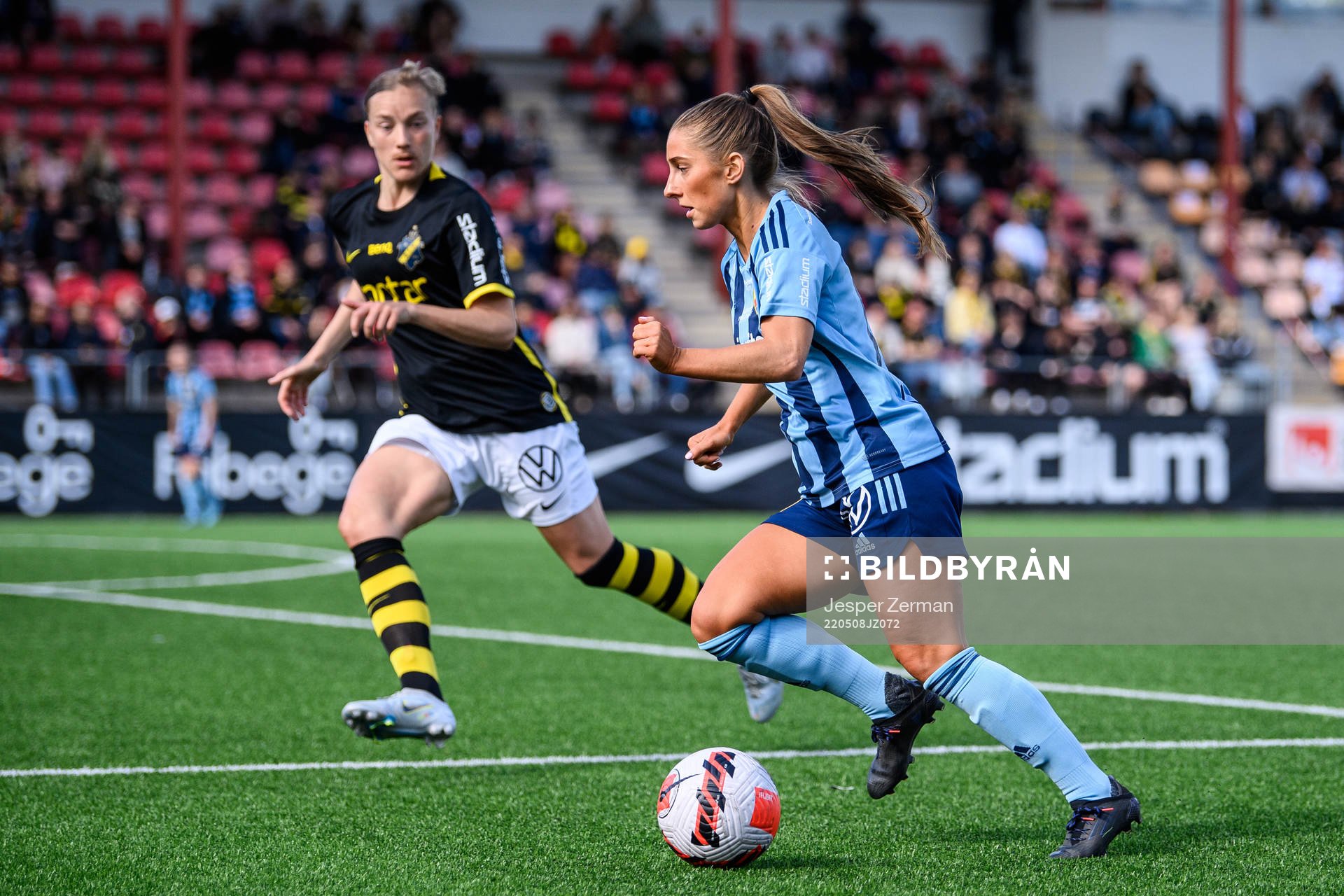 s Jenny Danielsson och Djurgårdens Tilde Lindwall