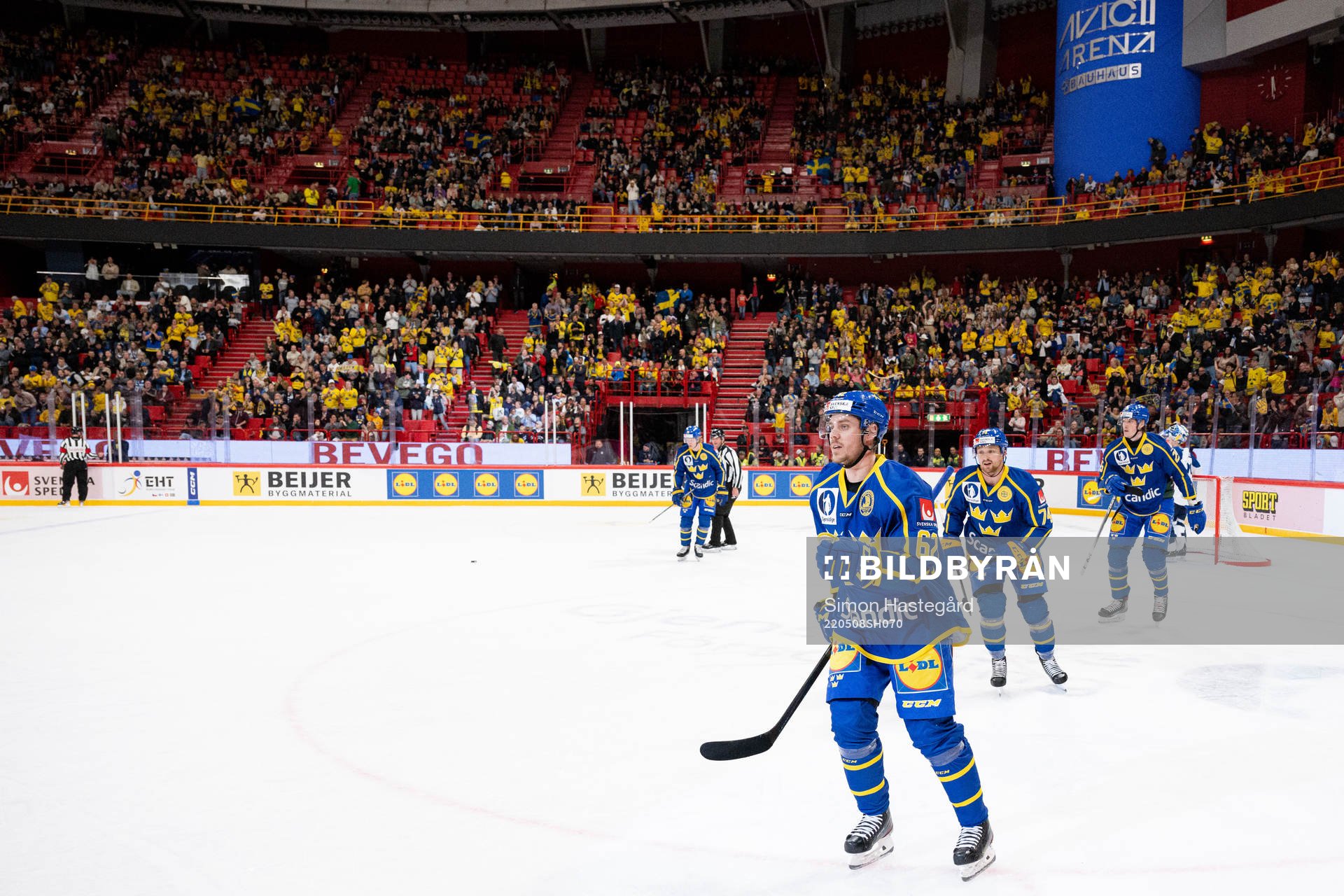 Joel Kellman of Sweden celebrates the 3-2 goal